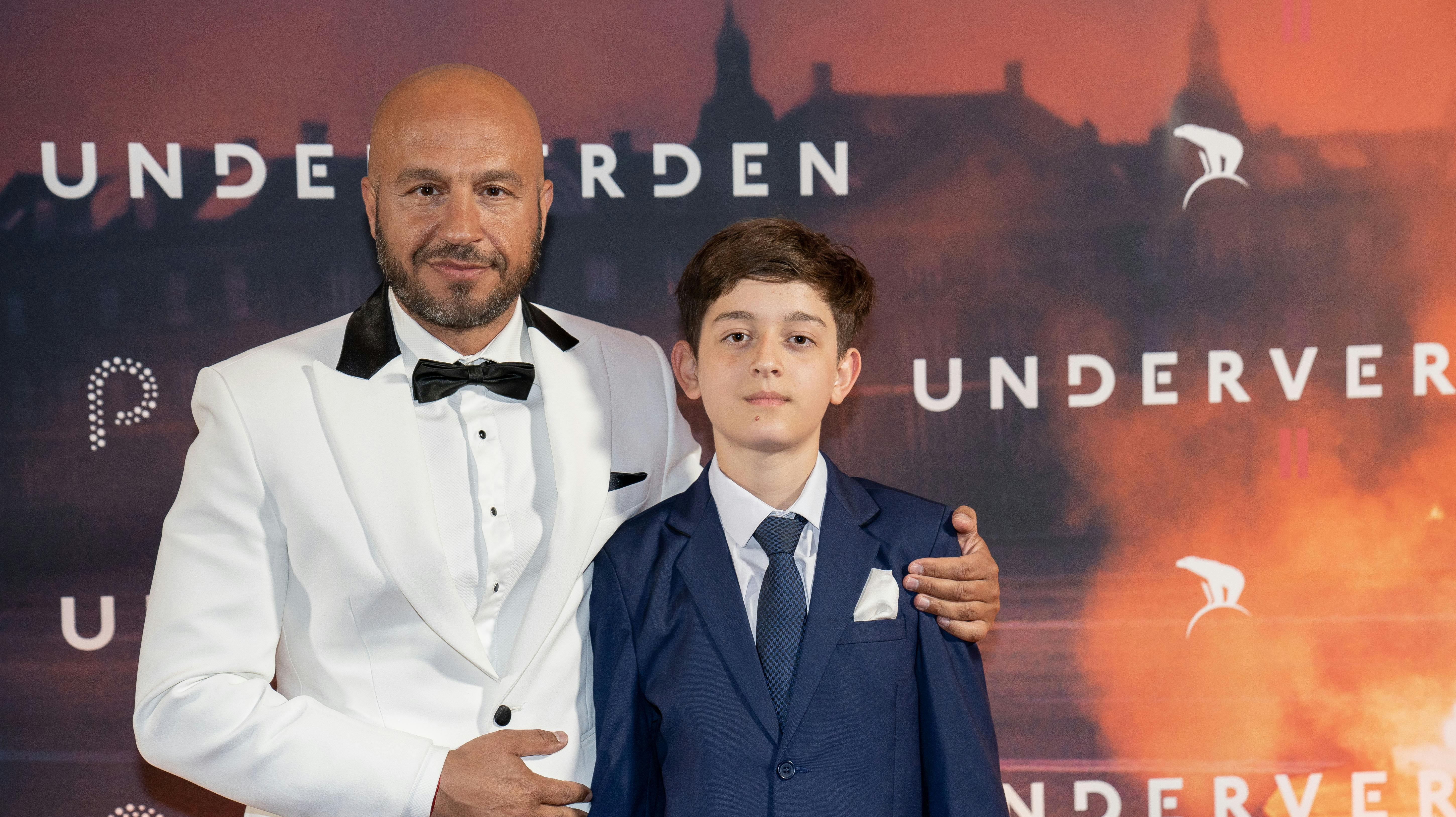 Dar Salim med sin 12-årige søn, Zidane.