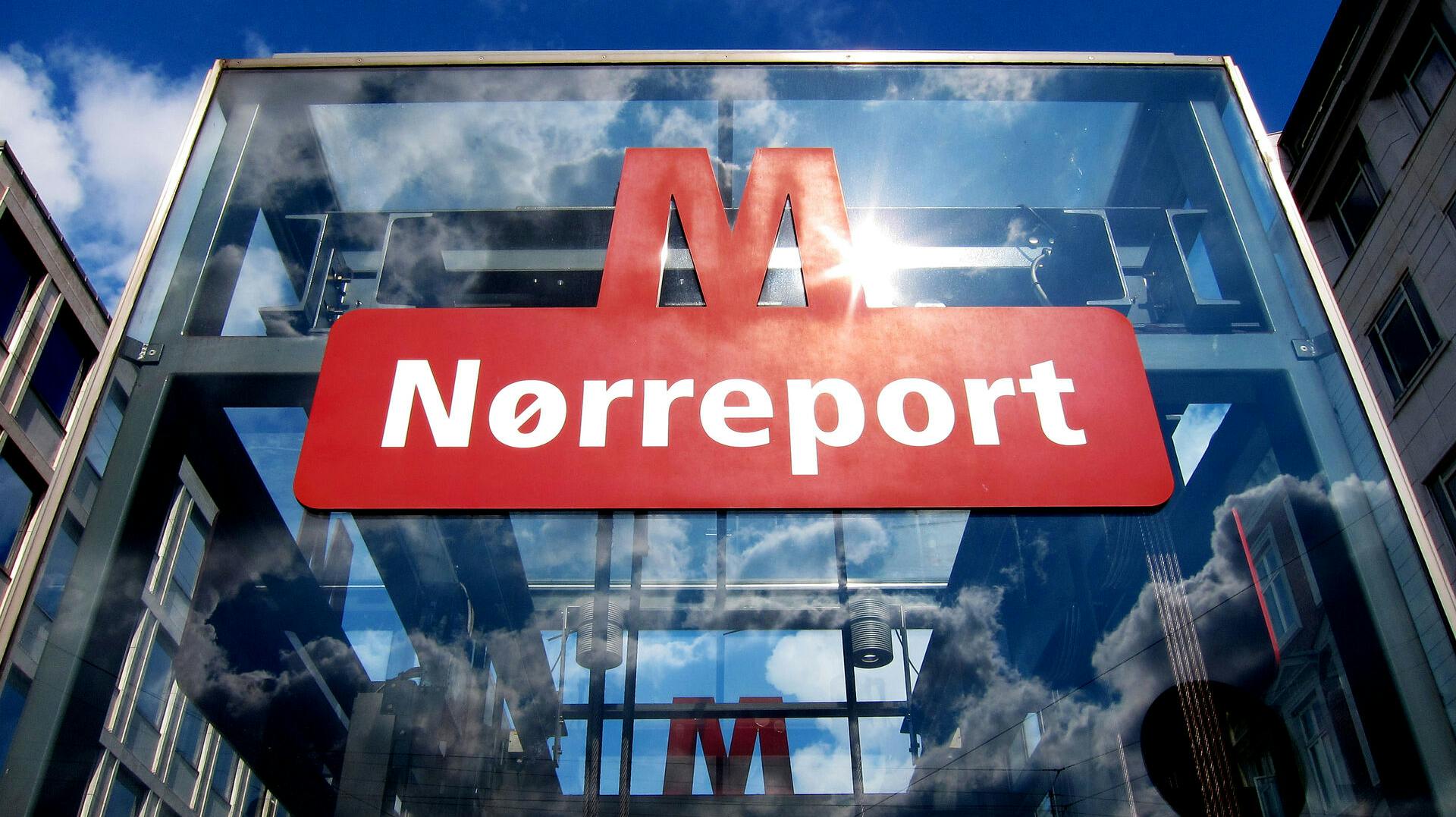 En rengøringsmedarbejder blev onsdag nat overfuset af en mand på Nørreports metrostation.