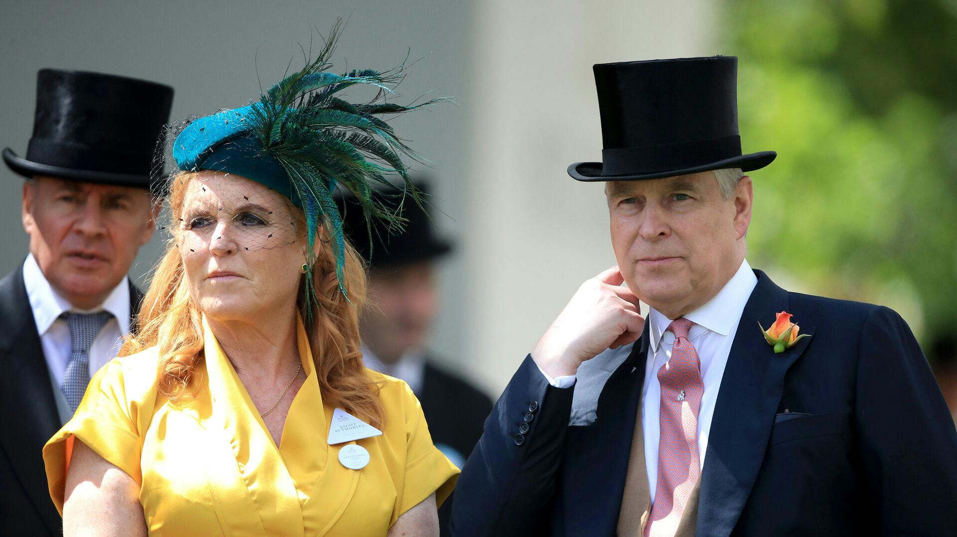 Sarah Ferguson med sin skandaleramte eksmand, prins Andrew, som hun forsvarede, da han blev anklaget for seksuelle krænkelser og overgreb.