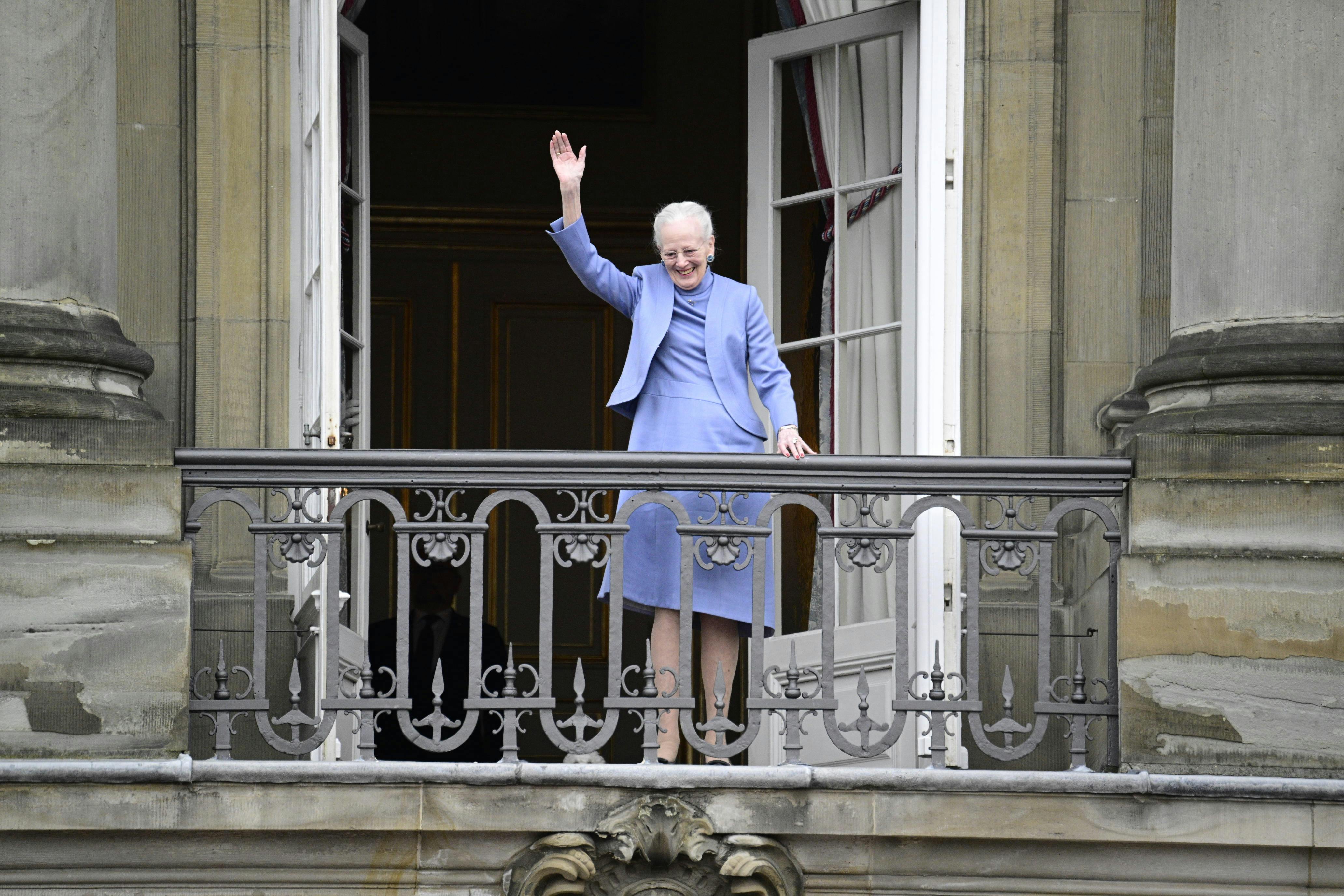 Dronningen var på benene igen efter hun tidligere på året gennemgik en stor rygoperation.&nbsp;
