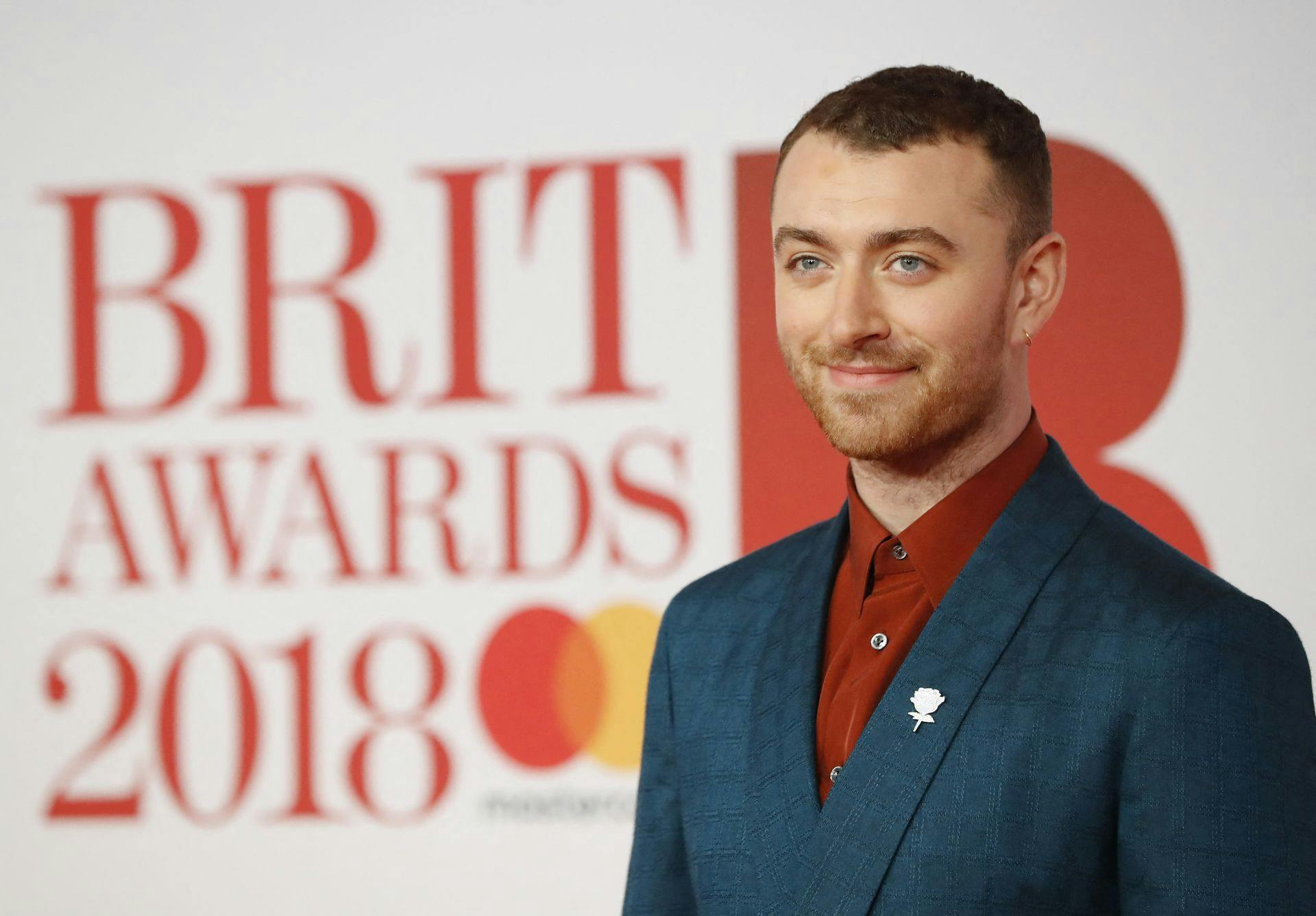 Sådan så Sam Smith ud i 2018, inden sangeren sprang ud som nonbinær. 