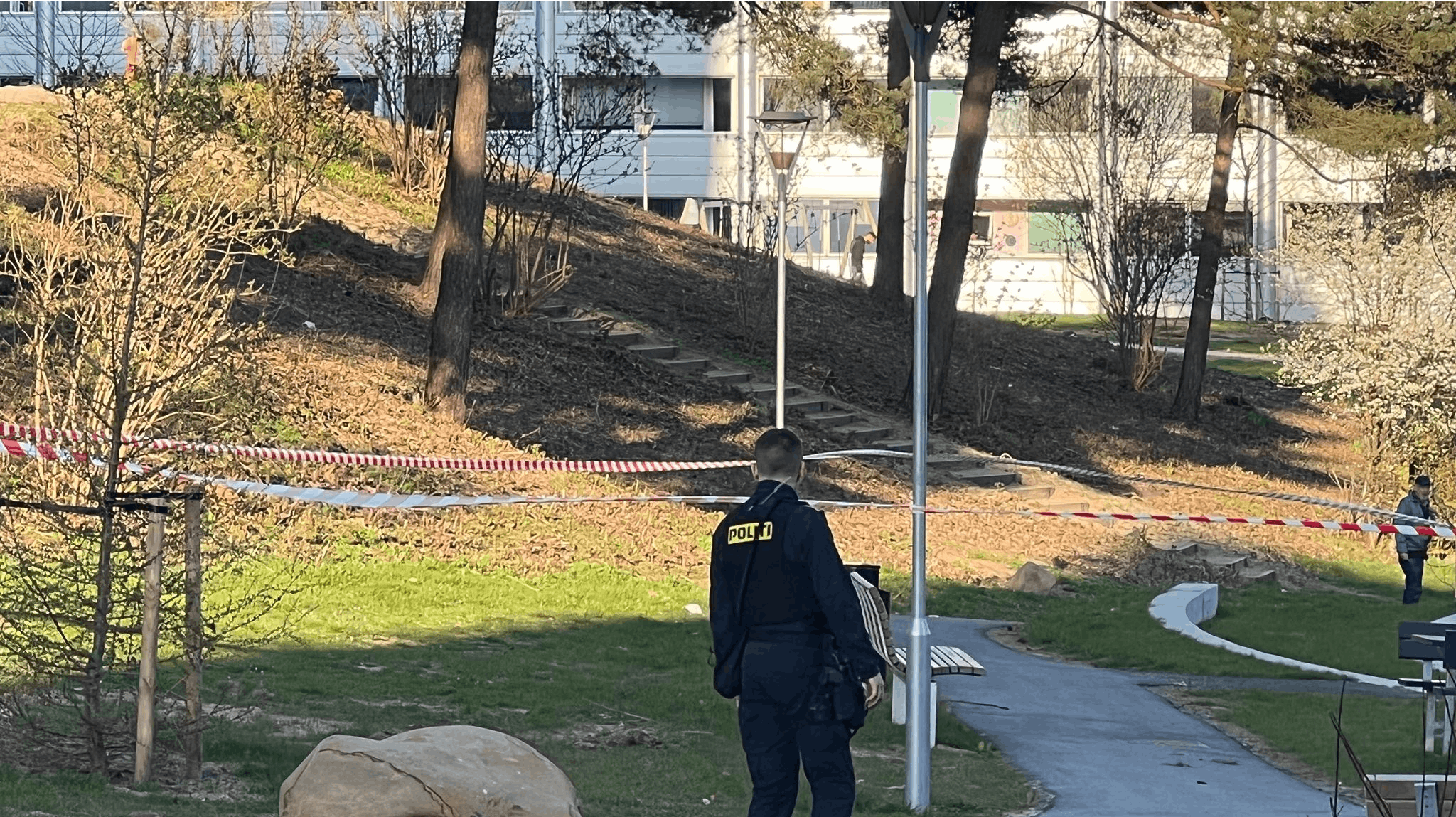 Politiet har mandag aften afspærret et større område i Helsingør. 