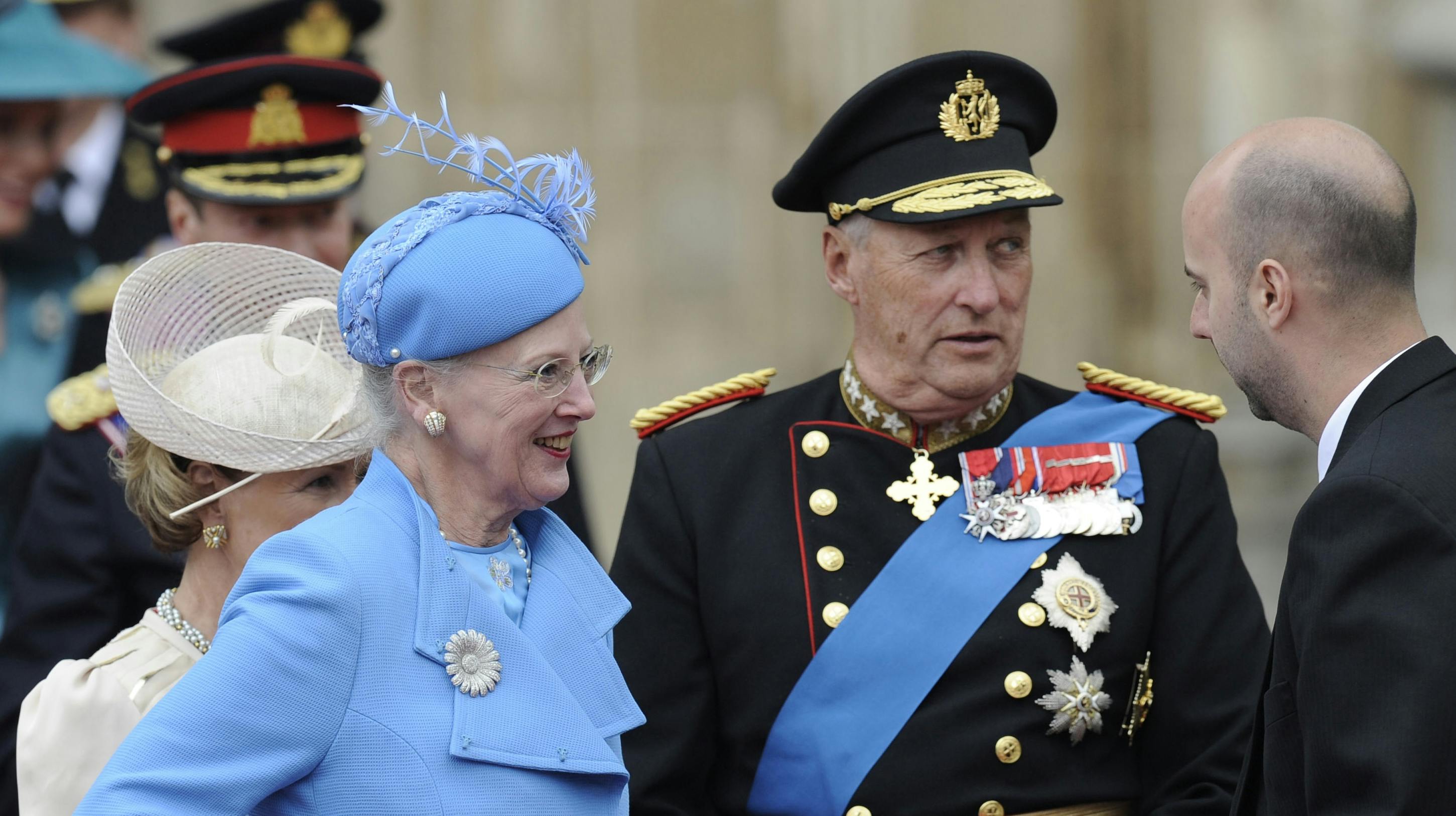 Kong Harald har i mange år haft et modermærke på højre kind, og det er vokset en del de seneste år. nbsp;