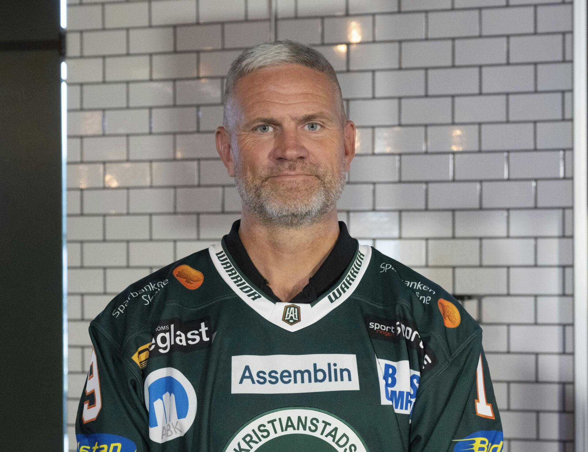 Mikael Gath er ny dansk landstræner for herrelandsholdet i ishockey.