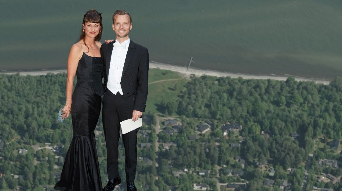 Peter og Sara skal nu sige farvel til dette meget private sommerhusområde på Stevns.