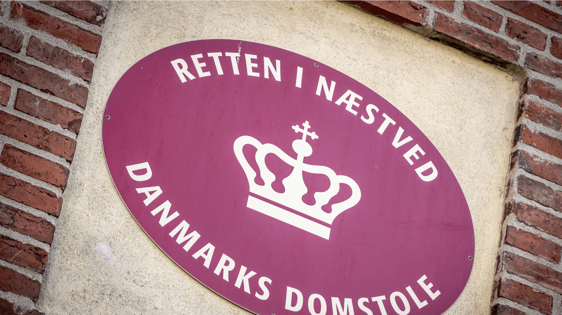 To mænd på 30 og 53 år og en 42-årig kvinde er onsdag blevet varetægtsfængslet i en sag om grov vold mod en 43-årig mand.