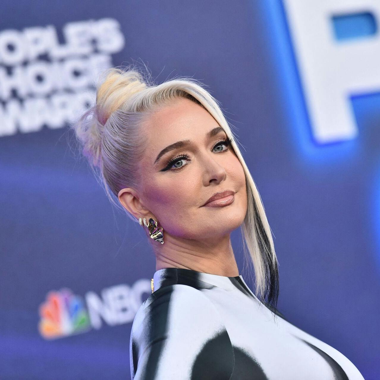 "Real Housewives of Beverly Hills"-stjernen Erika Jayne har smidt formerne. 