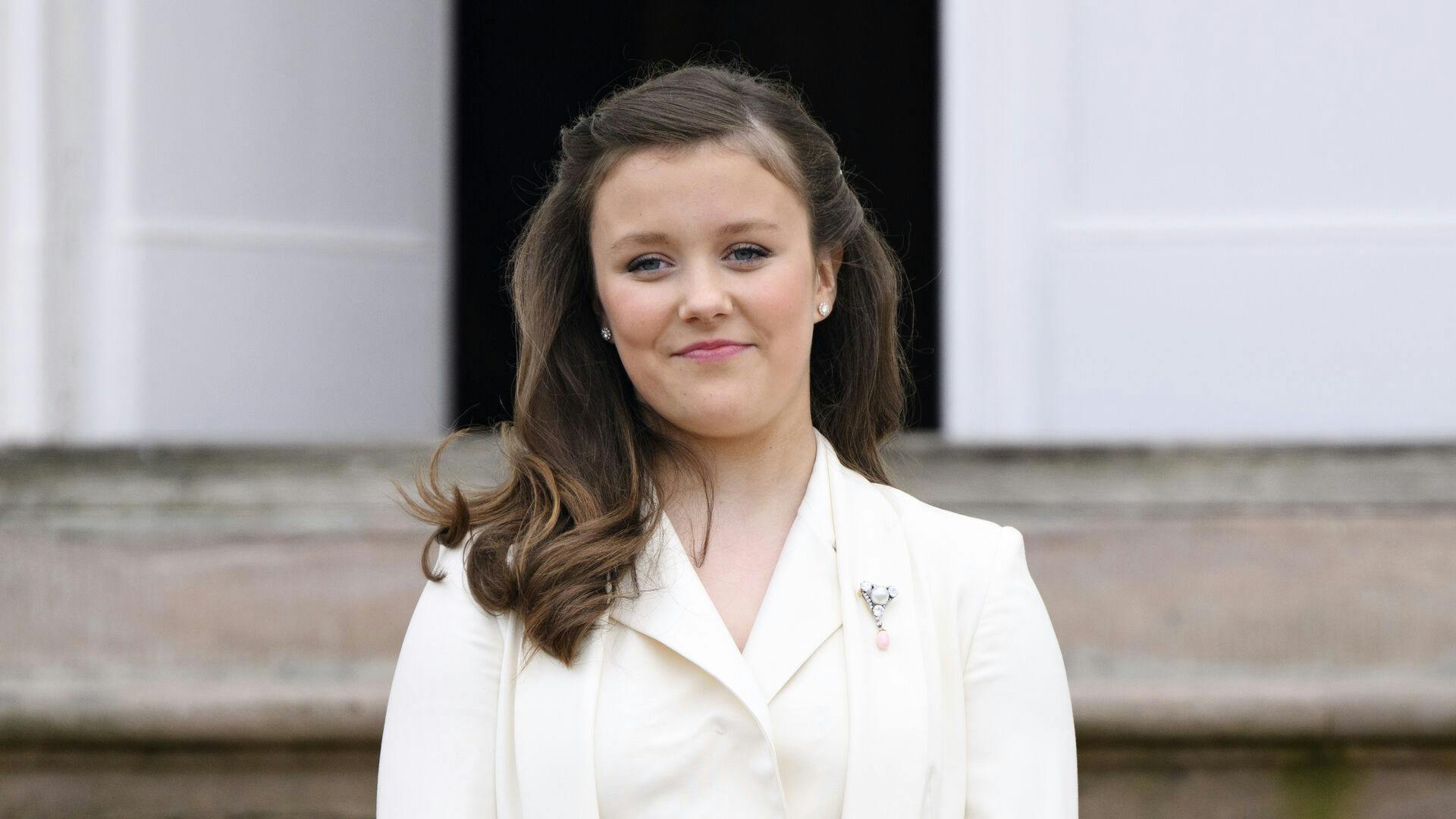 Prinsesse Isabella efter hun er blevet konfirmeret i Fredensborg Slotskirke i Fredensborg, lørdag den 30. april 2022.

