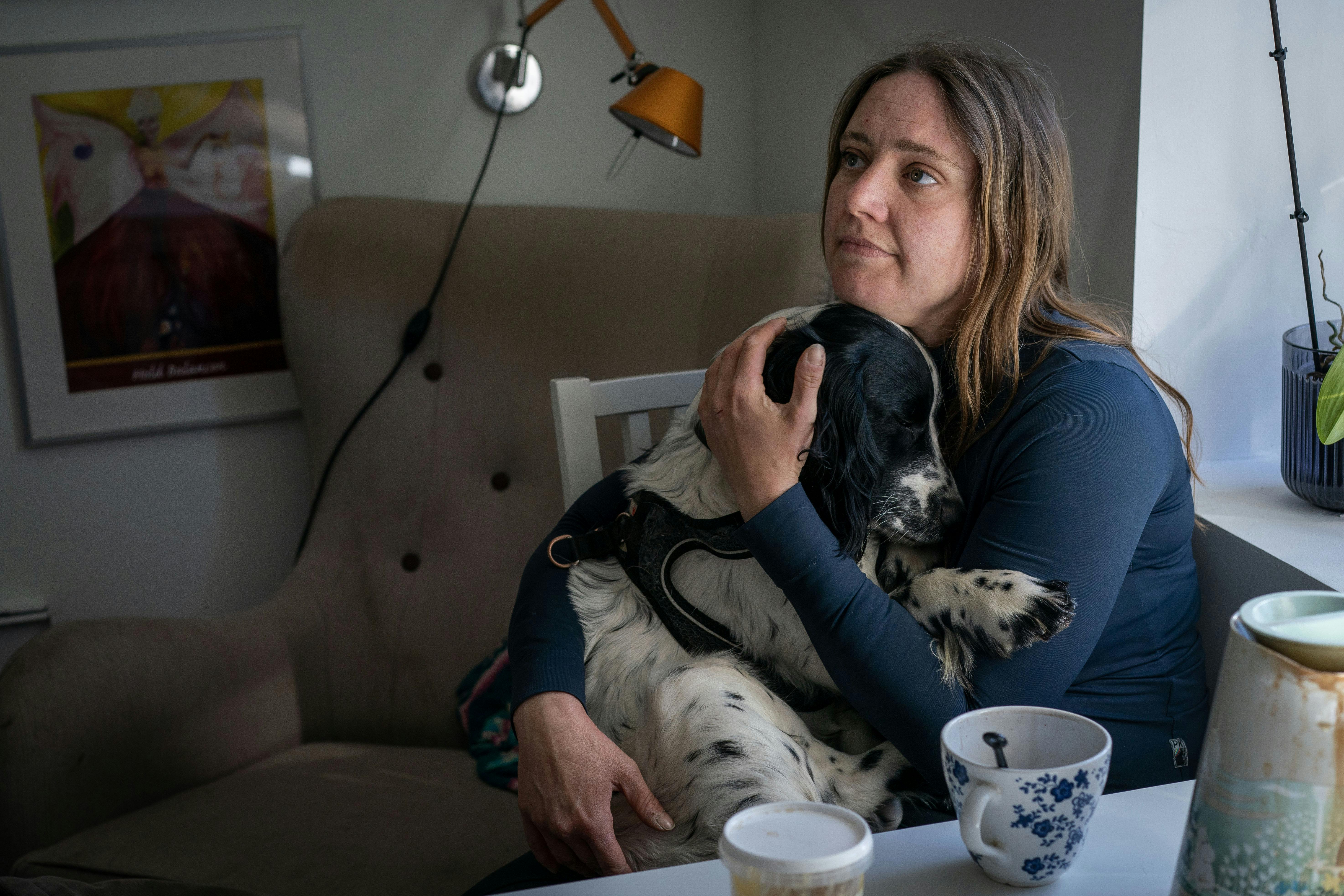 Cecilie Skovbjerg mener, at hun og hendes familie har oplevet et enormt svigt fra systemet, efter hun som syvårig blev kidnappet og forsøgt voldtaget af en pædofil serieforbryder.
