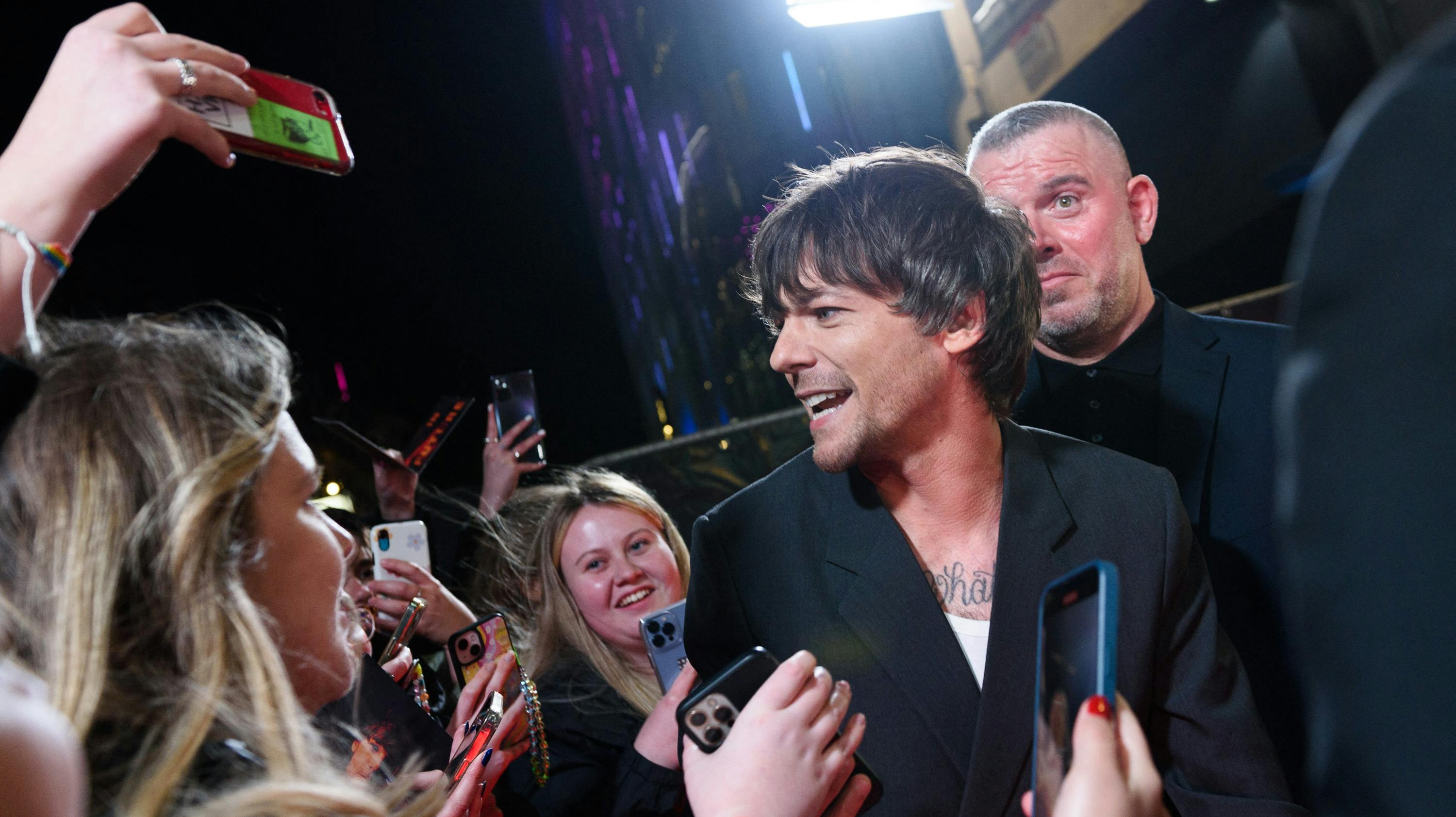 Louis Tomlinson blev i februar fotograferet med danske Sofie Nyvang i februar, men nu skriver en britisk medie, at forholdet er slut.