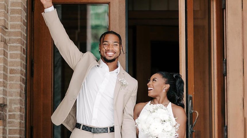 Jonathan Owens og Simone Biles mødte hinanden over datingappen Raya.