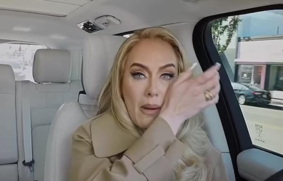 Adele kan ikke holde tårerne tilbage.