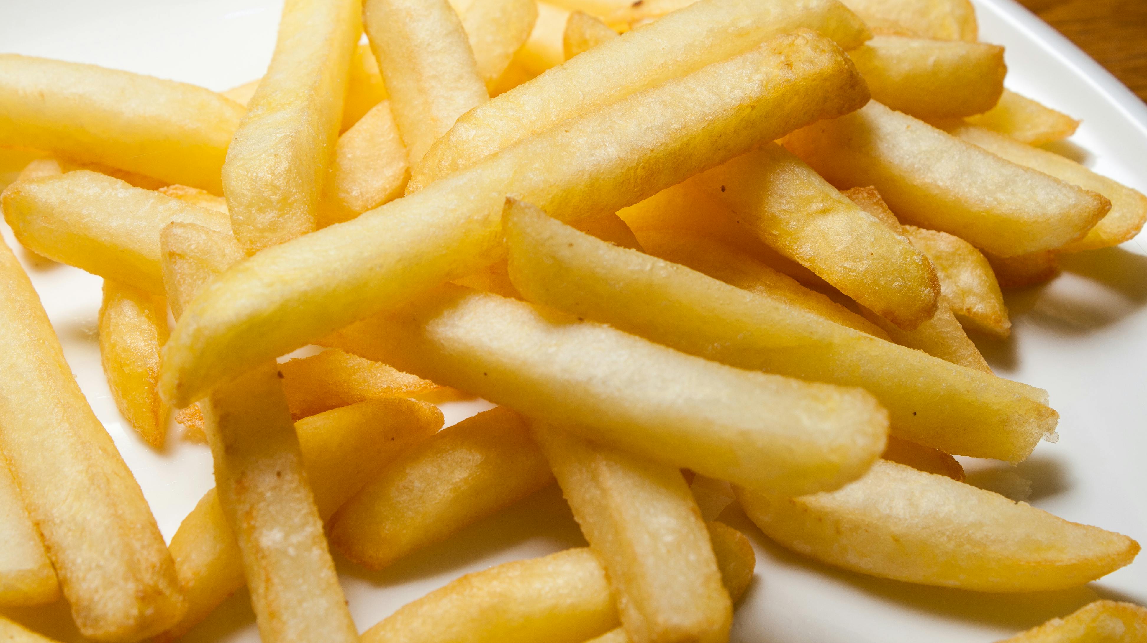 Lækre ser de ud, sådan et par sprøde fritter. Og egentlig vidste vi nok godt, at de ikke er udpræget sunde, men nu kædes indtagelse af friture sammen med øget angst og depression 