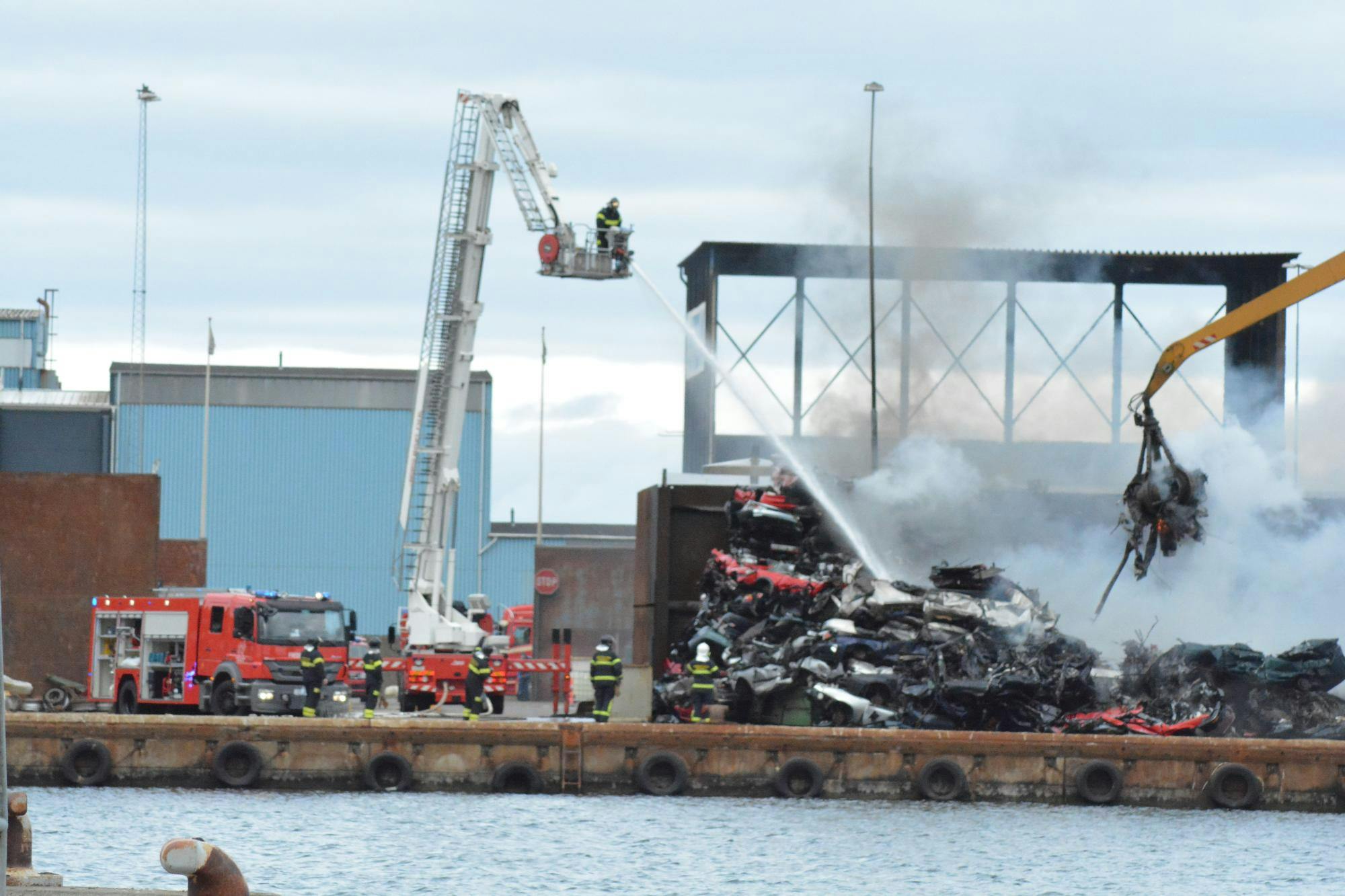 Brand på havnen i Frederikshavn.