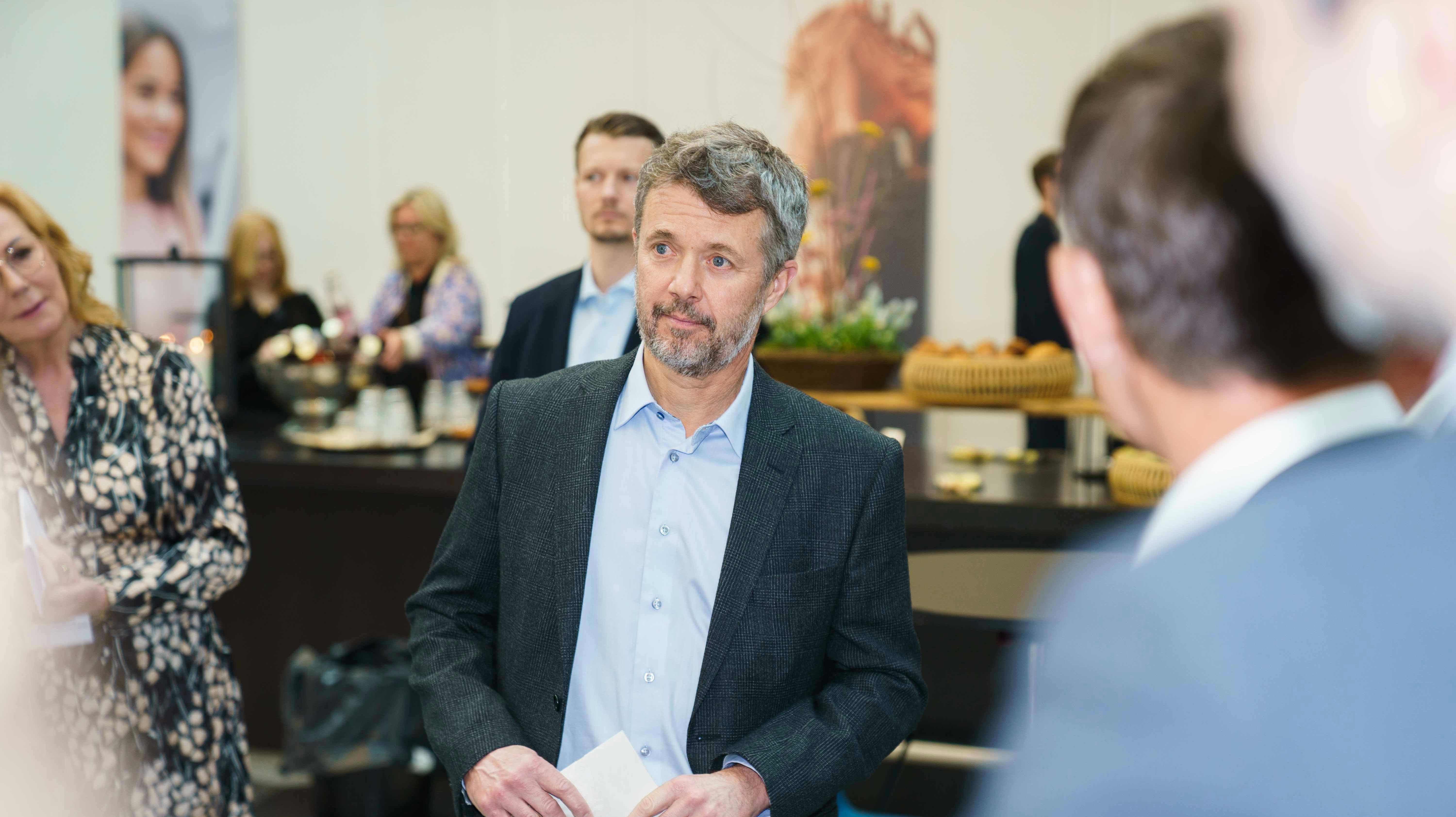 I går var kronprins Frederik til DM i Entreprenørskab. Dansk Industri, i dag kan han juble over, der næsten er udsolgt til Royal Run. 