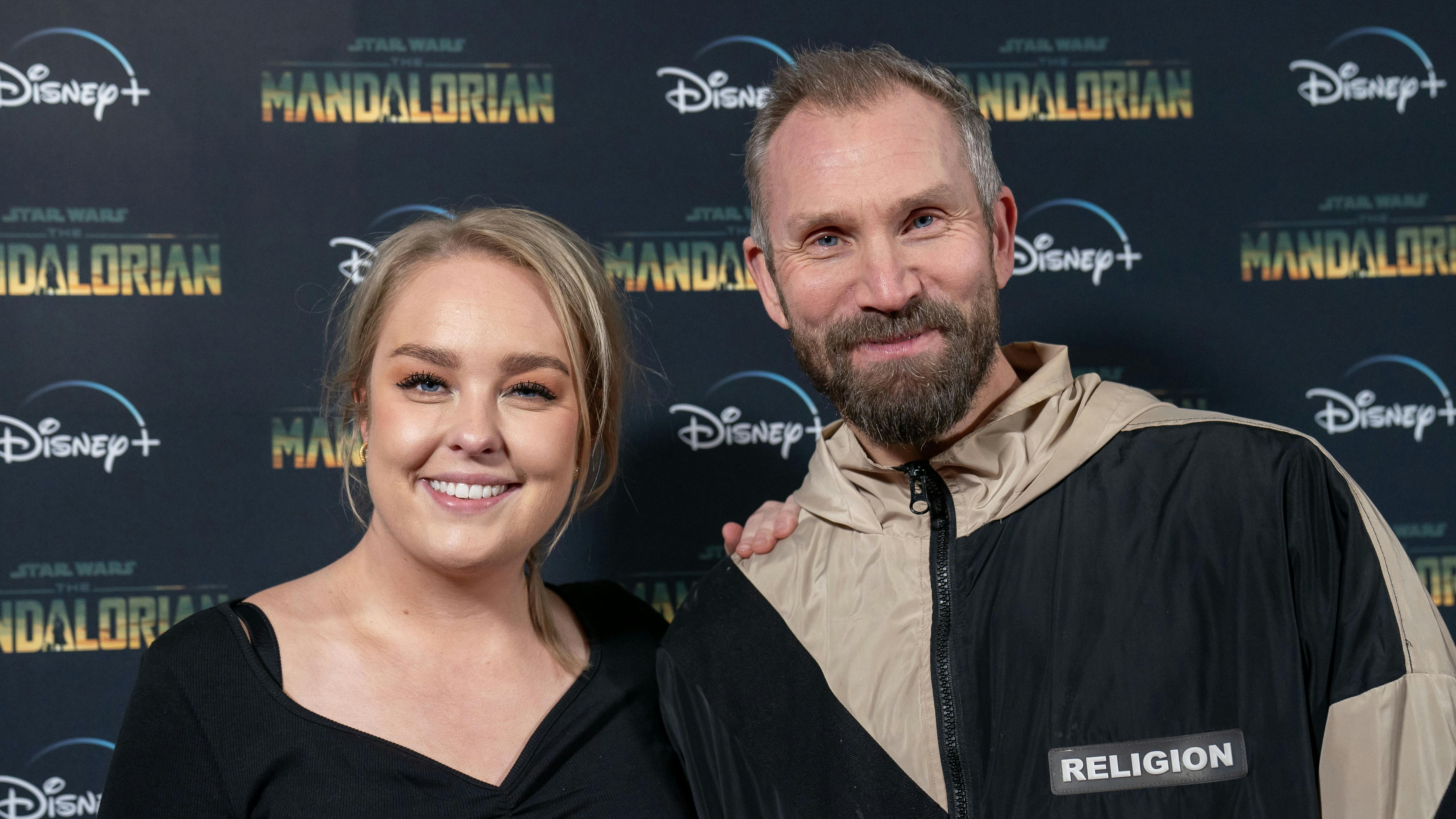 Julia Sofia og Mark Abildhauge til premiere på "The Mandalorian" i marts 2023.