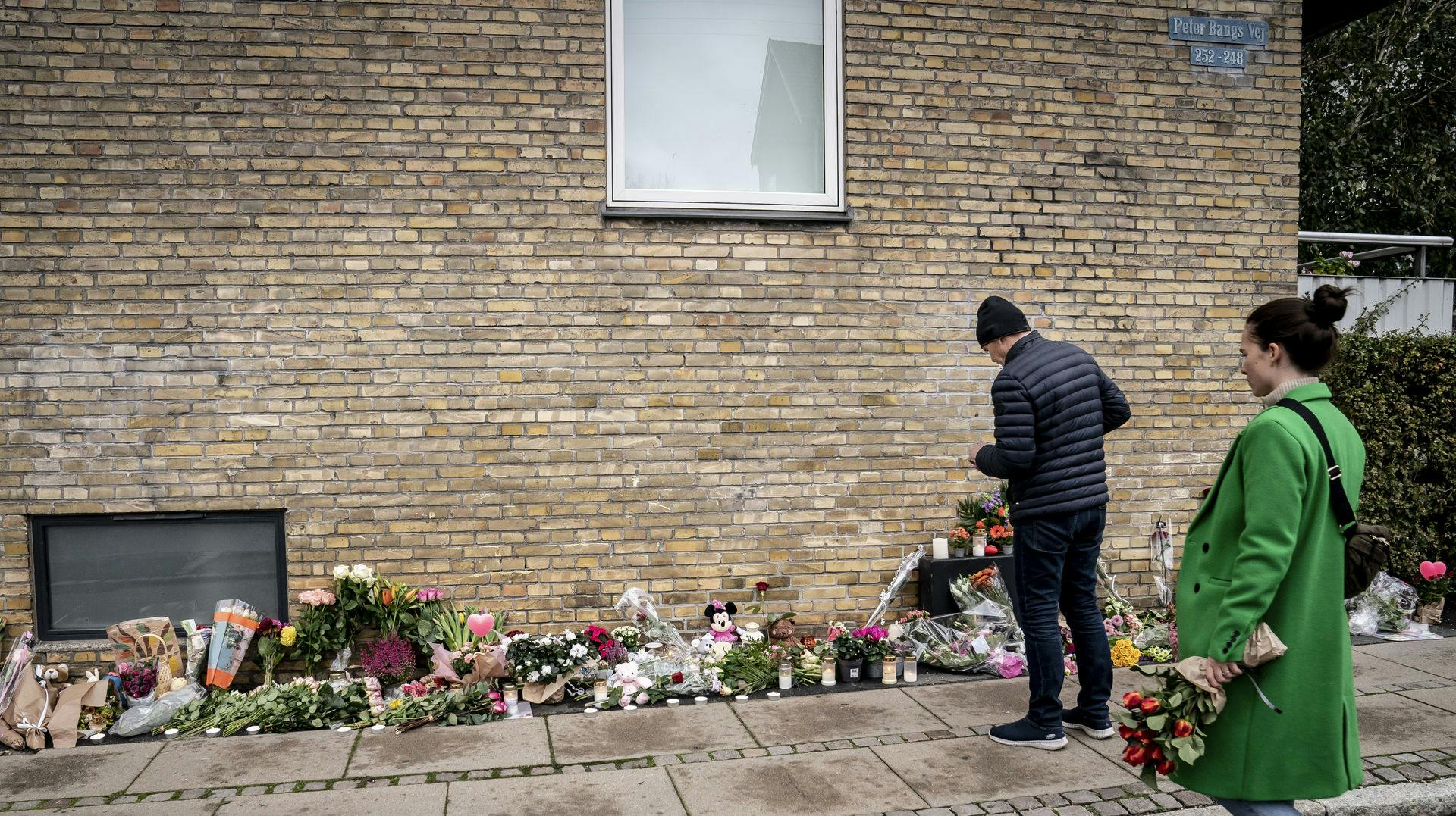Bydelen Frederikberg var dybt påvirket af den tragiske sag, hvor den 5-årige pige mistede livet. I forbindelse med hendes død holdt bydelen et fakkeloptog til ære for den lille pige.