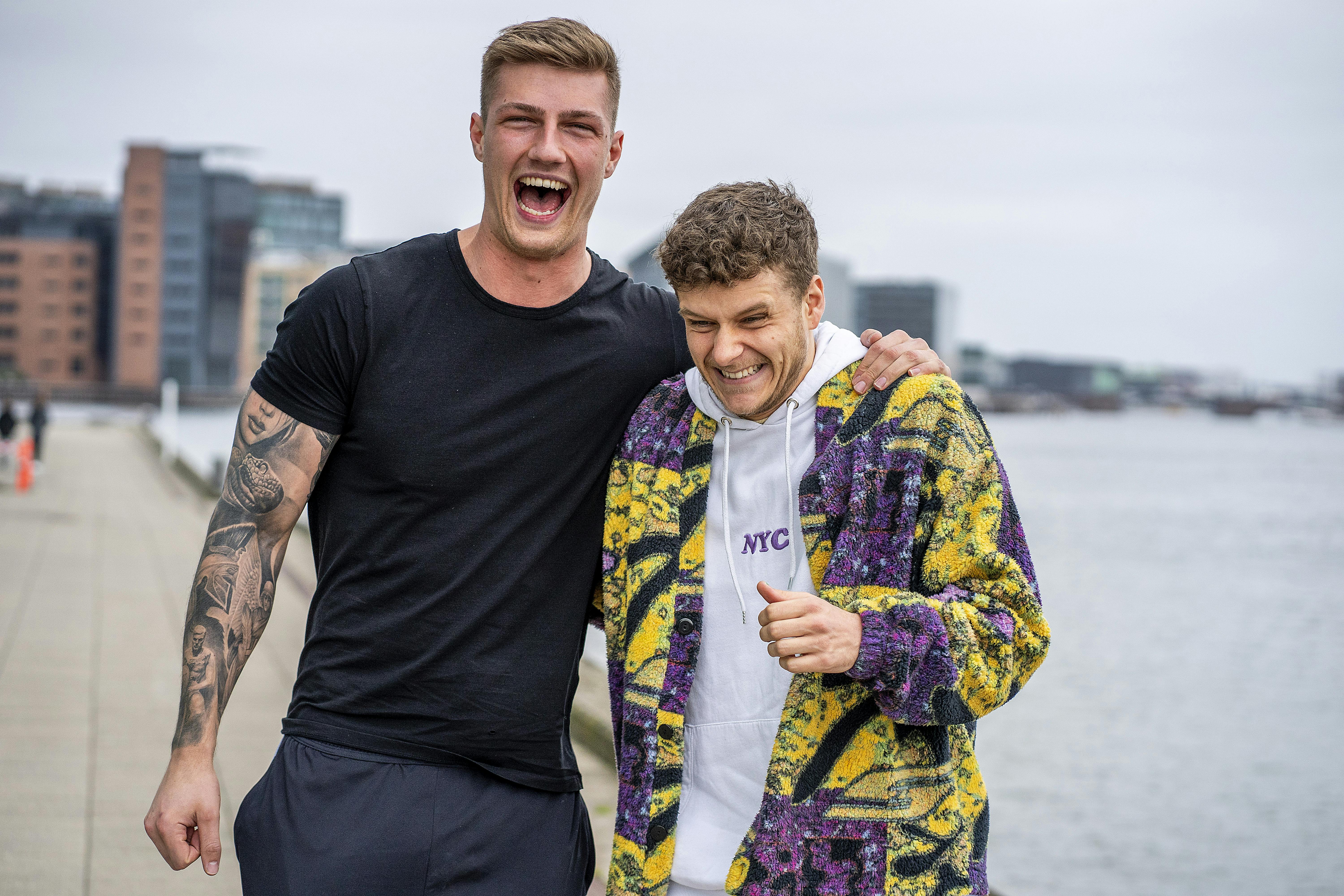 Asbjørn Nielsen, også kendt som Tyren, og Jeppe Risager mødte hinanden i "Ex on the beach". Nu er de venner for livet.
