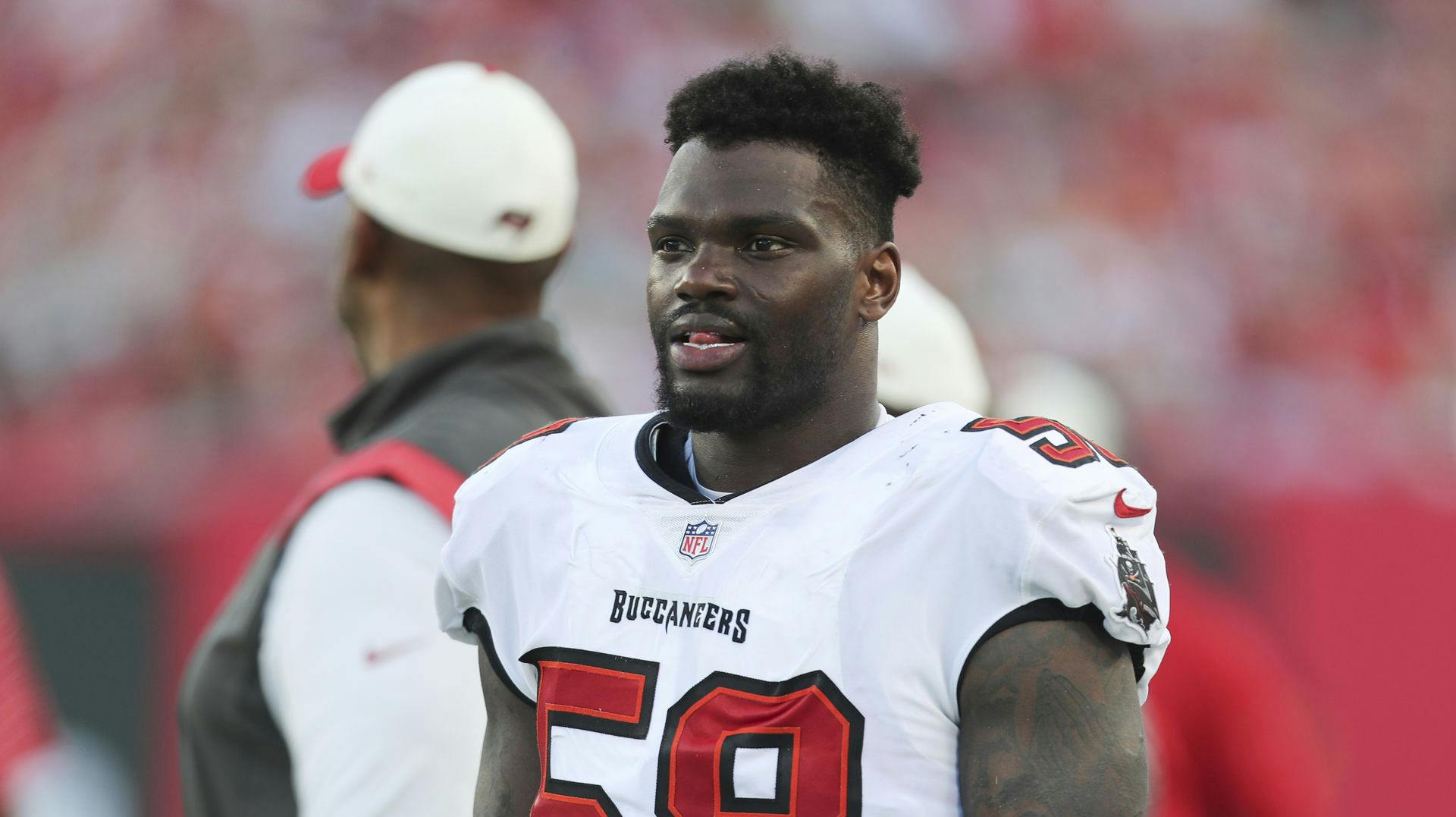 Tampa Bay Buccaneers-linebackeren Shaquil Barrett har mistet sit lille datter.