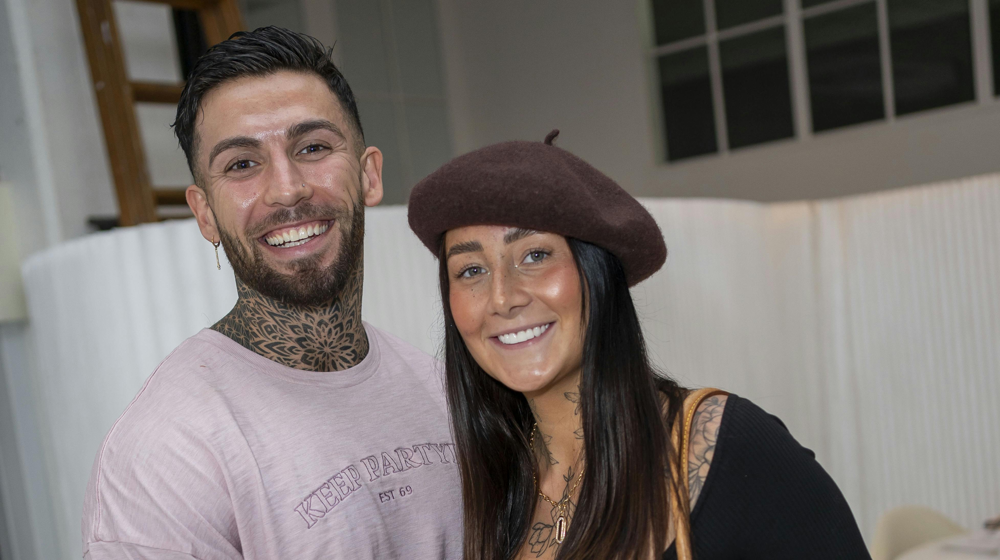 Babylykken vil ingen ende tage hos Türker og Sarah, der er blevet forældre til lille K. 