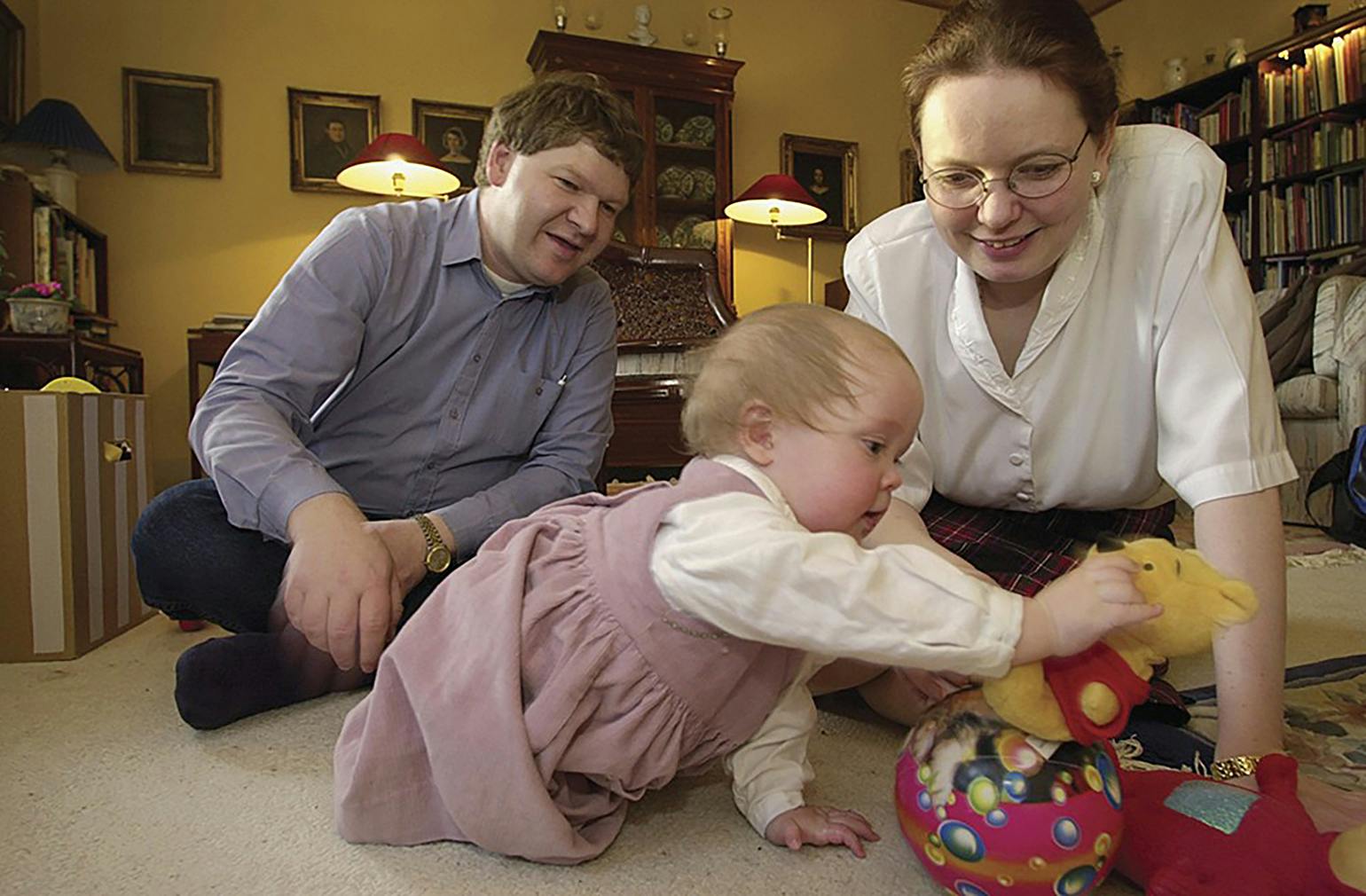 Lars Ellebye og Theresia Treschow-Kühl blev i 2000 forældre til Rachel Ellebye.