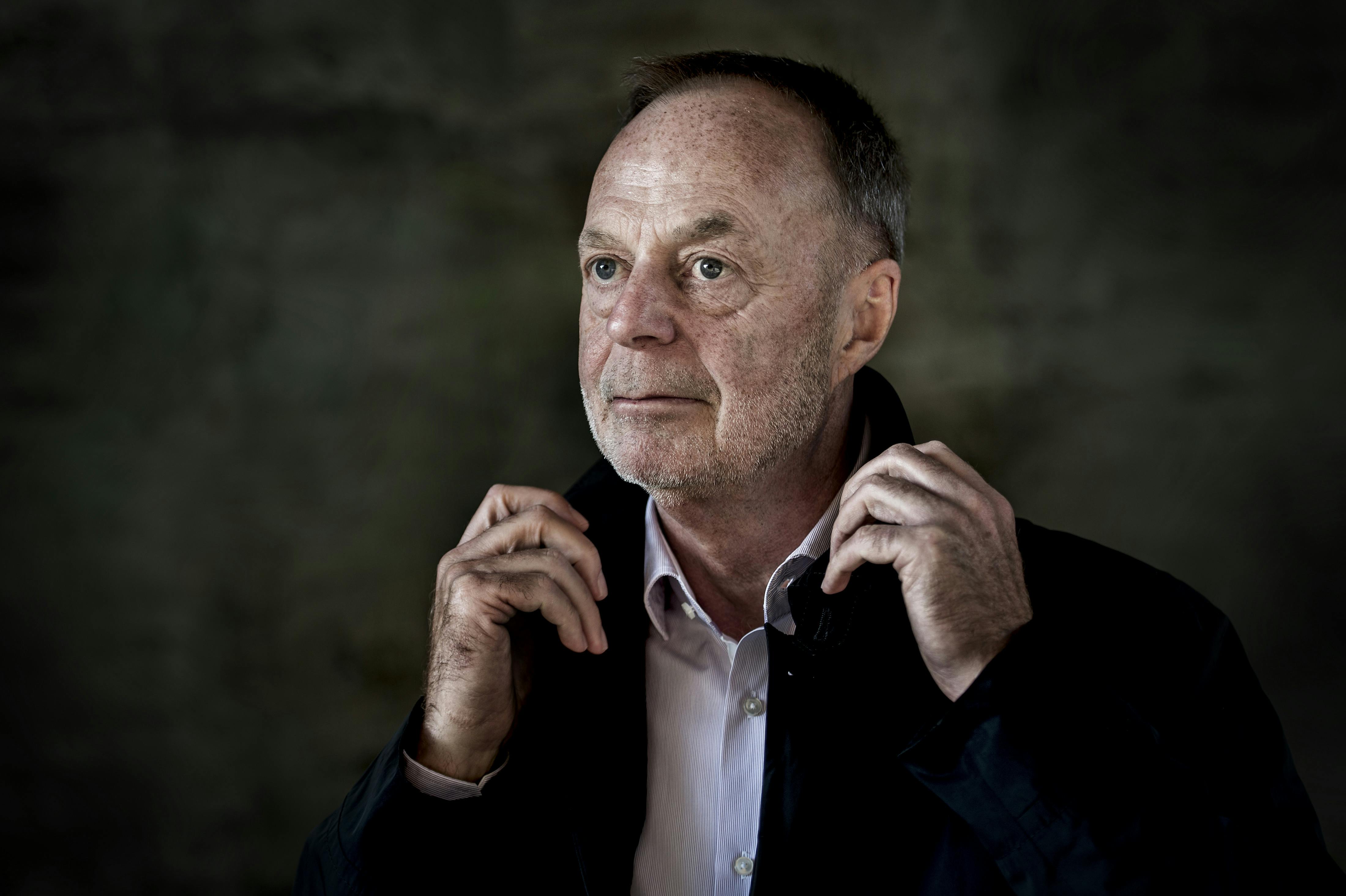 Bent Isager-Nielsen er forhenværende politiinspektør, efterforskningschef, drabschef og leder af Rejseholdet. Og så er han hyppigt inviteret ind som ekspert i medierne, når kriminalsager dækkes.&nbsp;
