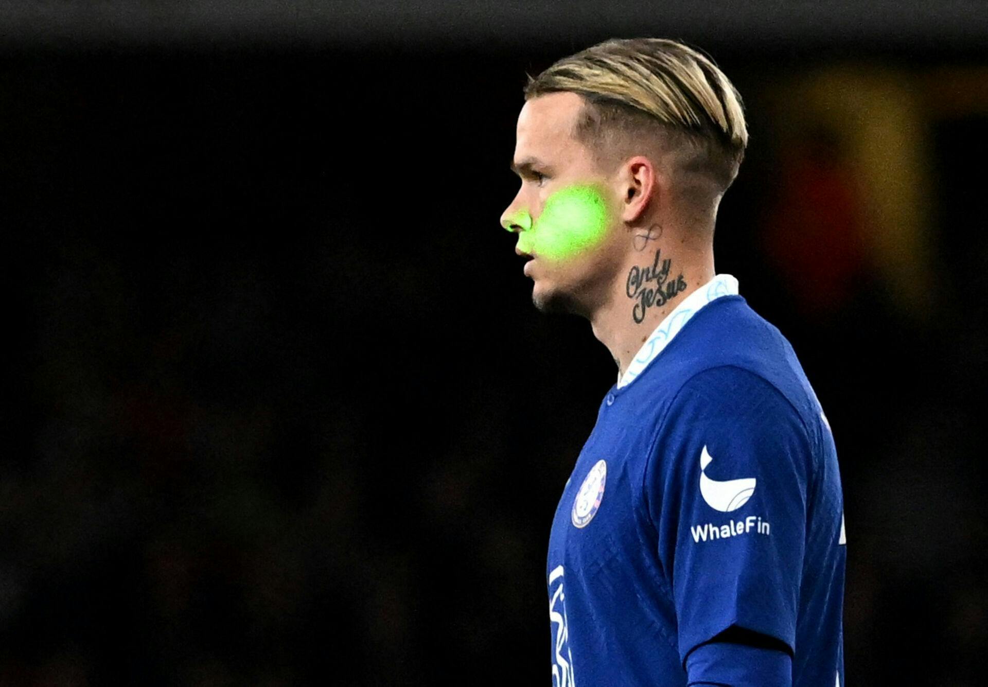 Mykhaylo Mudryk blev forfulgt af en laser, hvor end han var på banen mod Arsenal. 