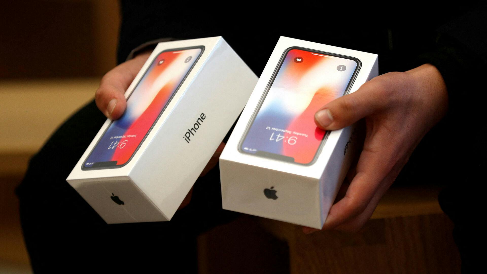 Aldrig har Apple solgt langt flere iPhones end forventet i det seneste regnskabsår og slå dermed salgsrekord.
