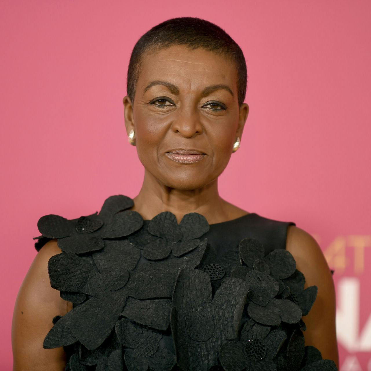 Adjoa Andoh er kommet i strid modvind efter kommentar til kong Charles' kroning.