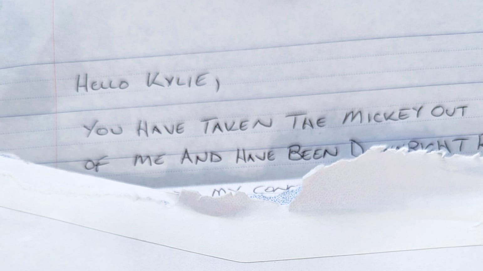 Nu har familien sendt endnu et brev til den kødspisende nabo.