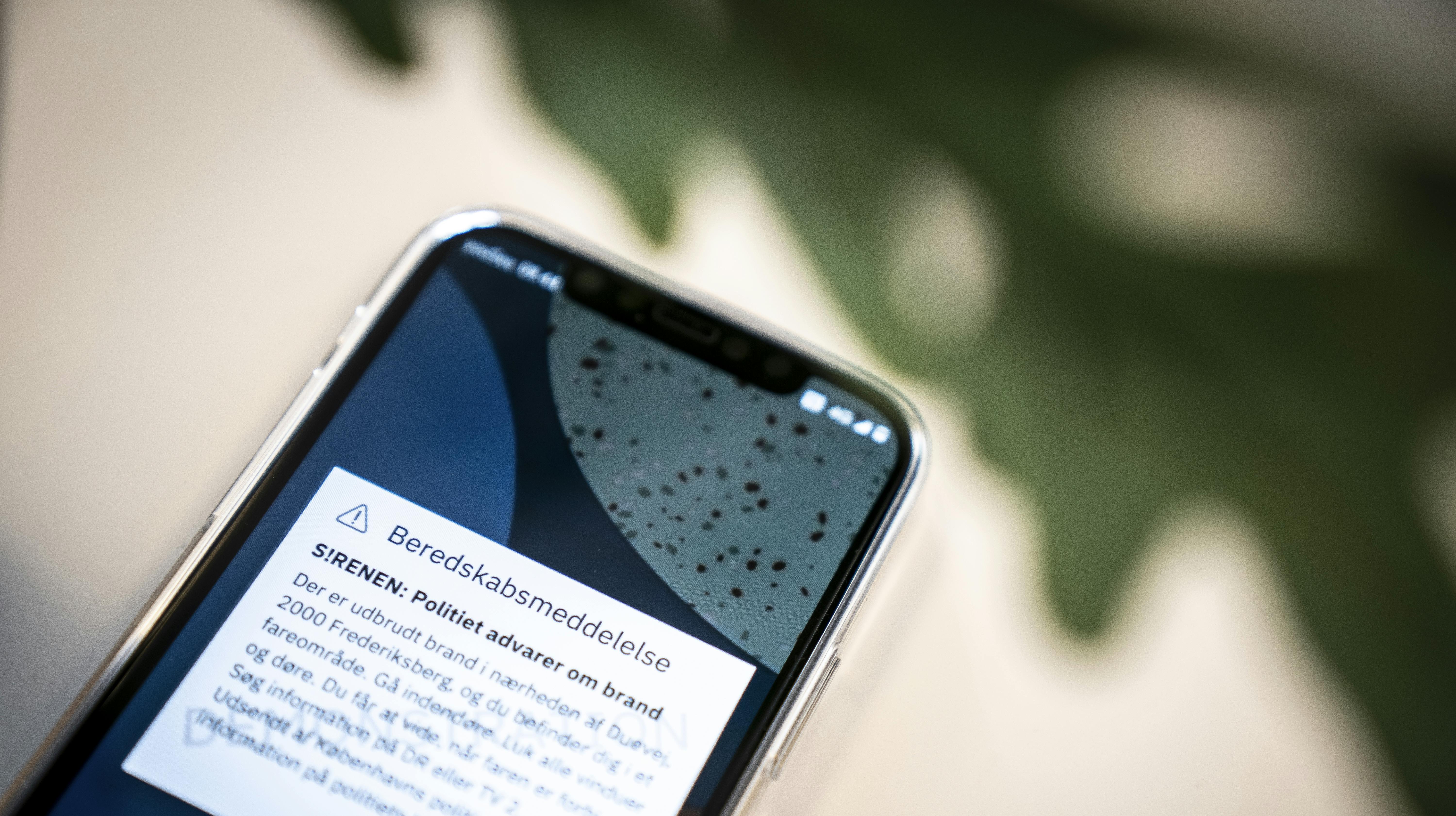 Nyt varslingssystem sender automatisk besked til alle mobiltelefoner i et givent område i tilfælde af fare. 