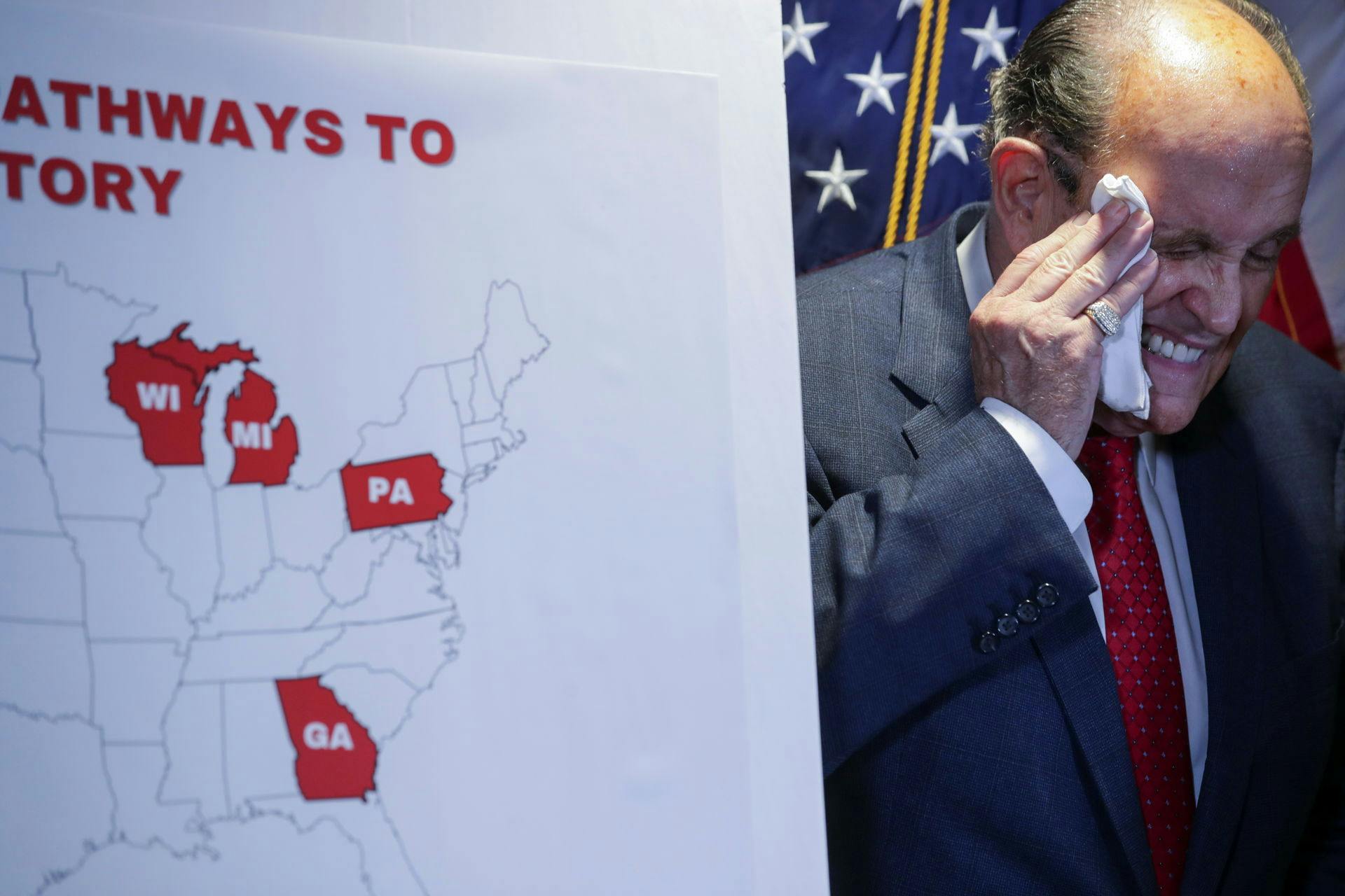 Man forstår godt, hvis Rudy Giuliani - igen - sveder lidt for meget.