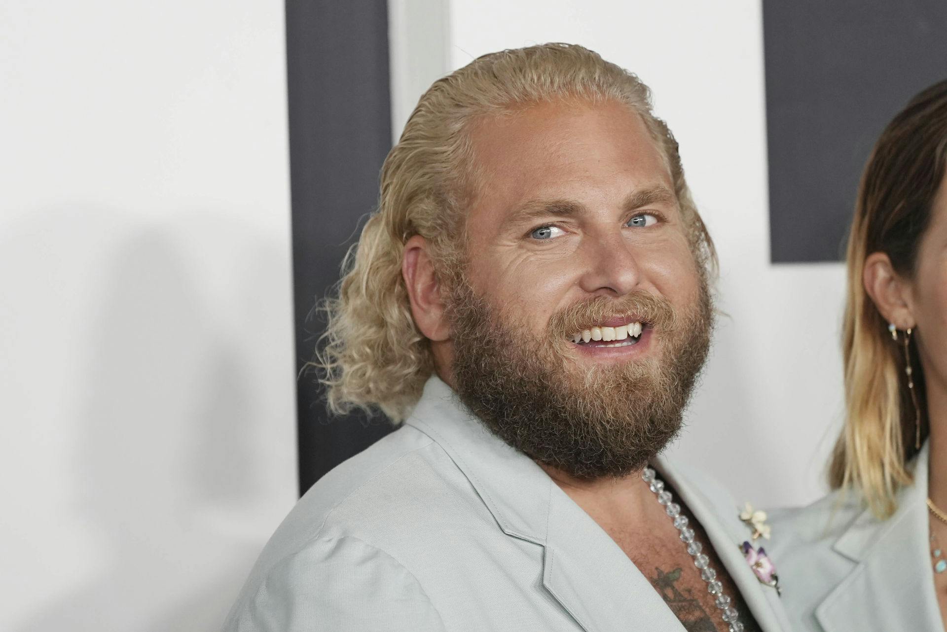 Jonah Hill er gået gennem en vild forvandling siden dette billede blev taget af ham i 2021.