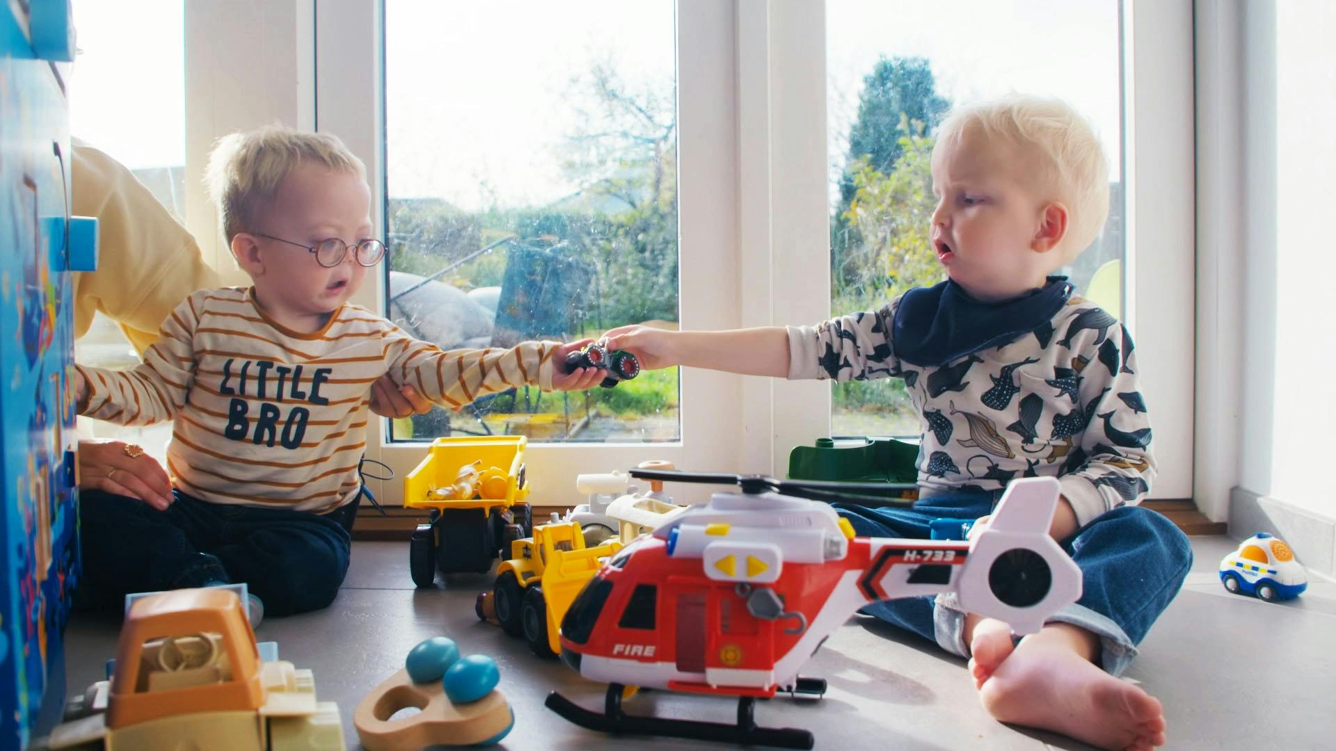 Mens Noor var indlagt, var der en anden dreng i stuen ved siden af, der også var født med Pierre Robin Sekvens.&nbsp;
