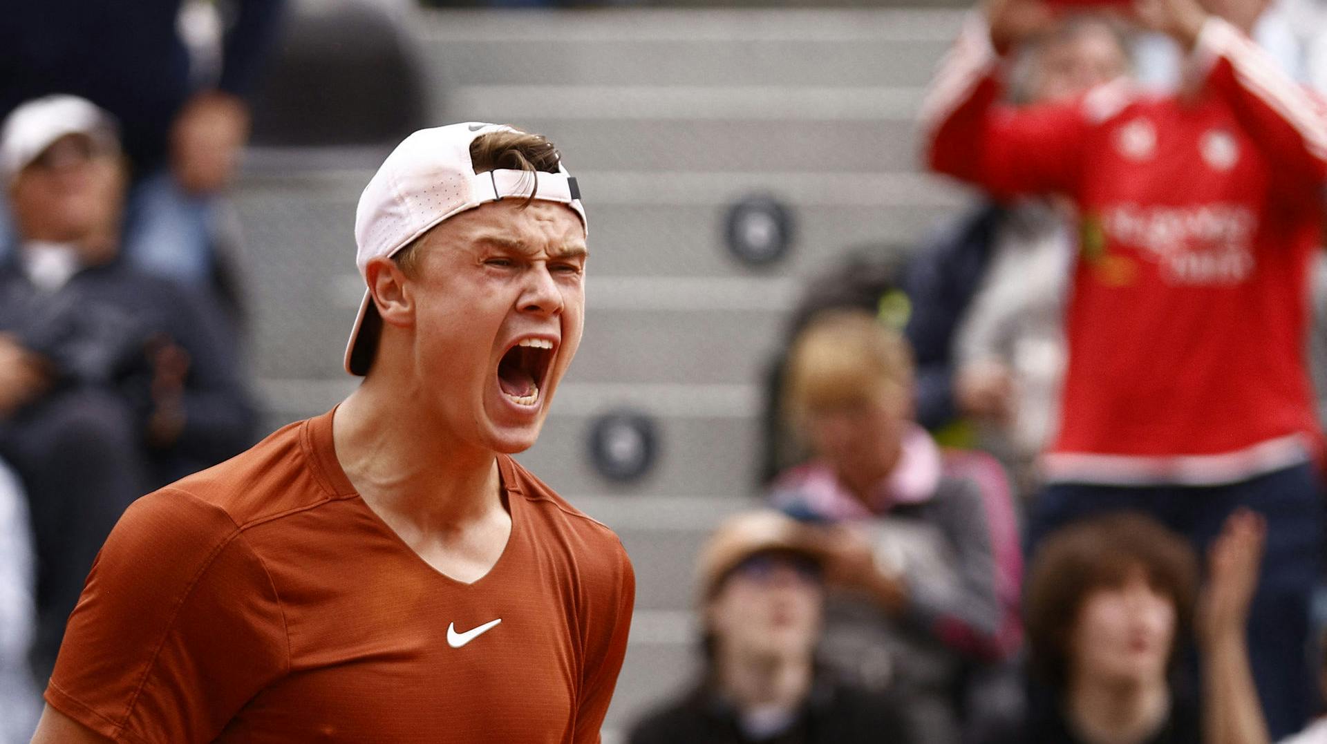 De danske Holger Rune fans kan glæde sig over, at de til og med 2026 kan se Holger Runes kampe i ATP-turneringerne på TV 2, da tv-stationen har forlænget aftalen.