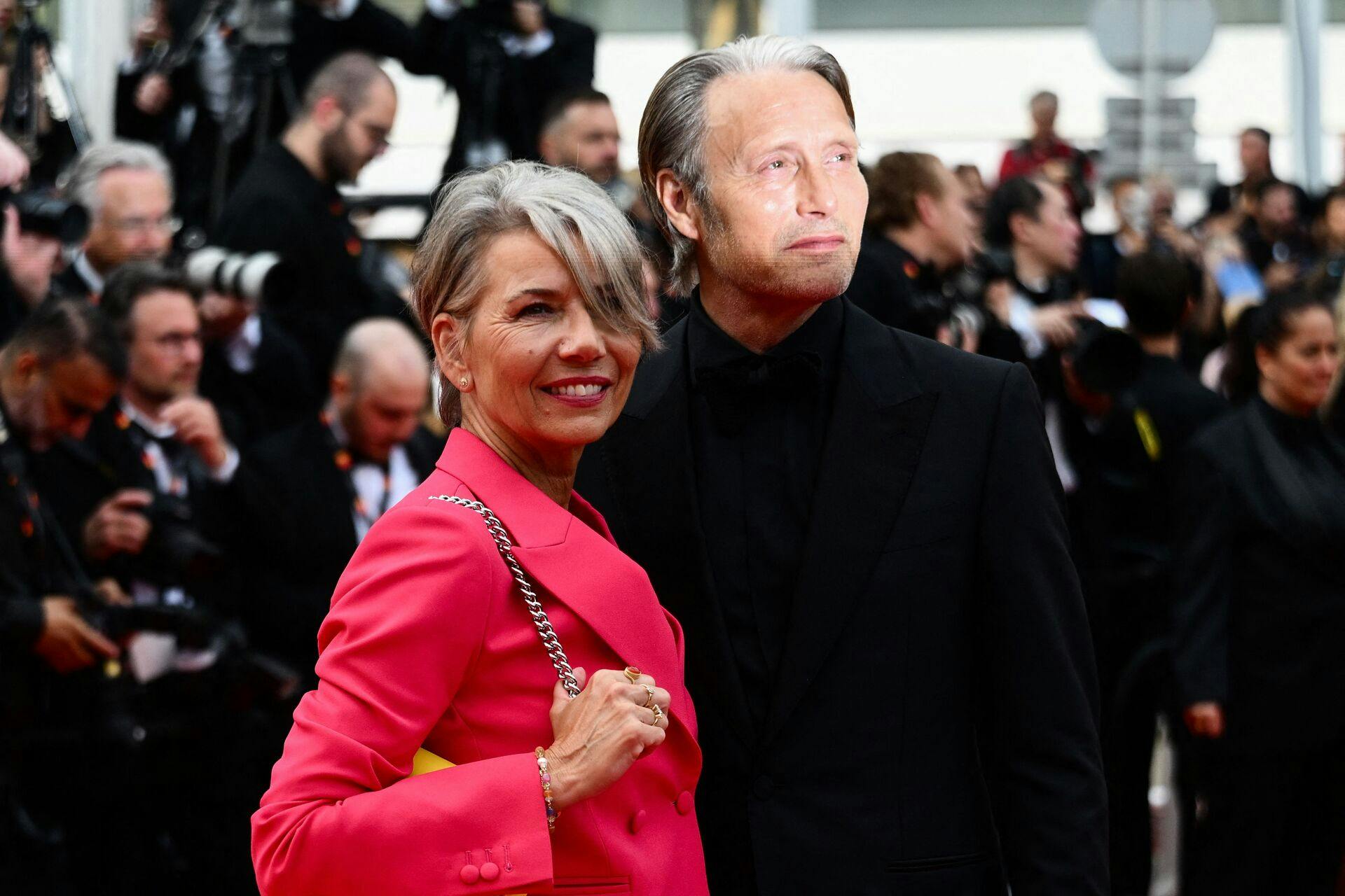 Mads Mikkelsen og Hanne Jacobsen på den røde løber.