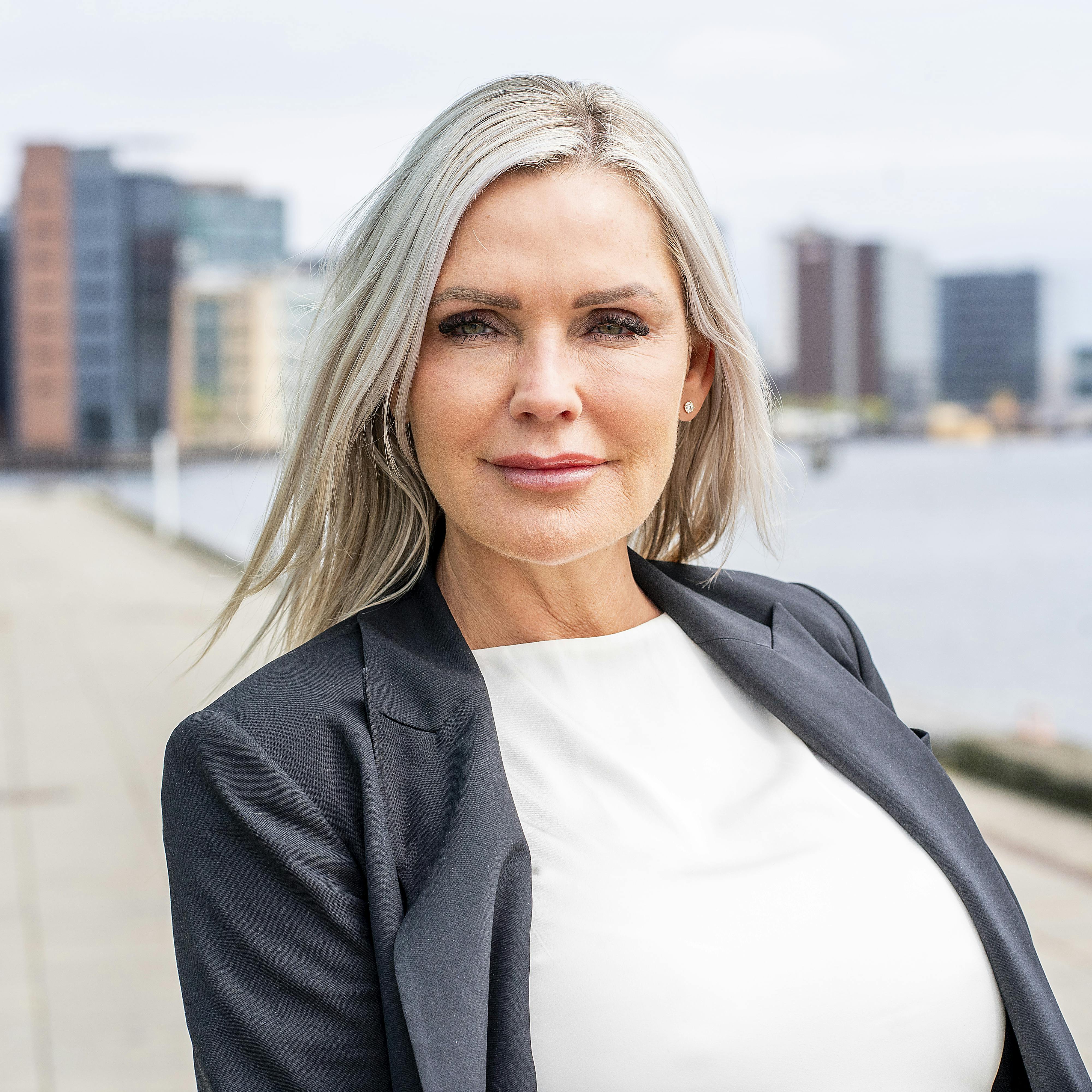 Det er ikke mere end et par måneder siden, at Janni Ree slettede samtlige billeder af sin hjerteveninde på sin Instagram-profil.