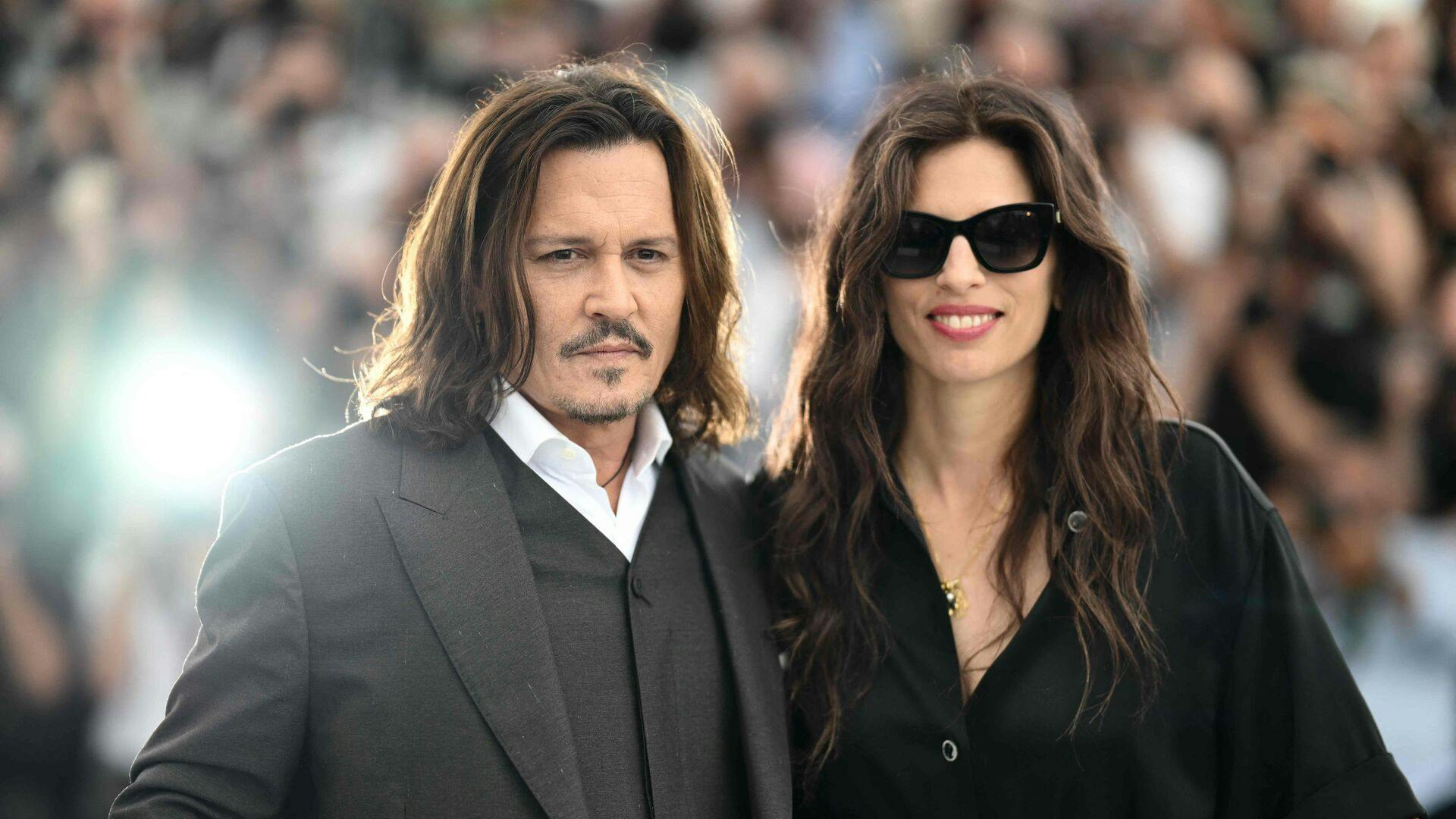 Johnny Depp og den franske skuespillerinde og instuktør Maiwenn til årets Cannes Film Festival.
