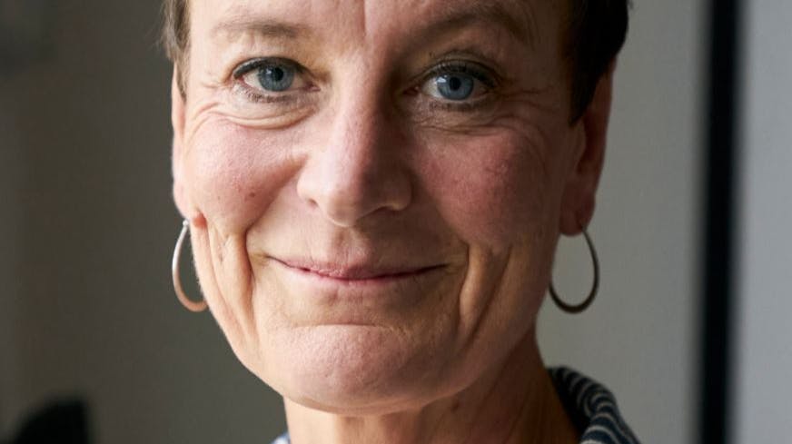 Janni Pedersen har skabt en fin sidegesjæft ved siden af sit værtsjob på TV 2.