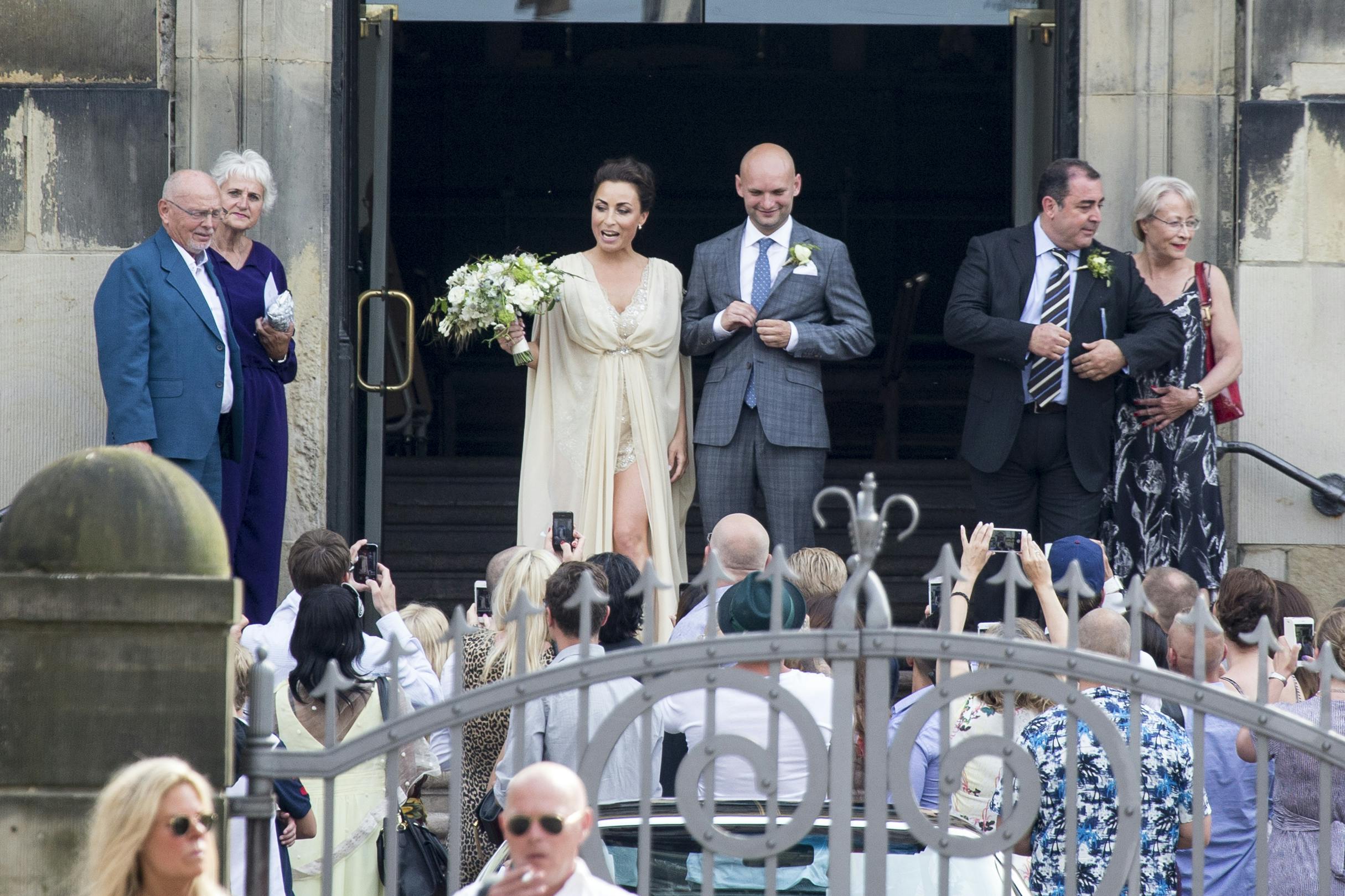 I juni 2015 sagde sangerinden Szhirley og musikproducer Mads Møller ja til hinanden i Christians Kirke på Christianshavn.