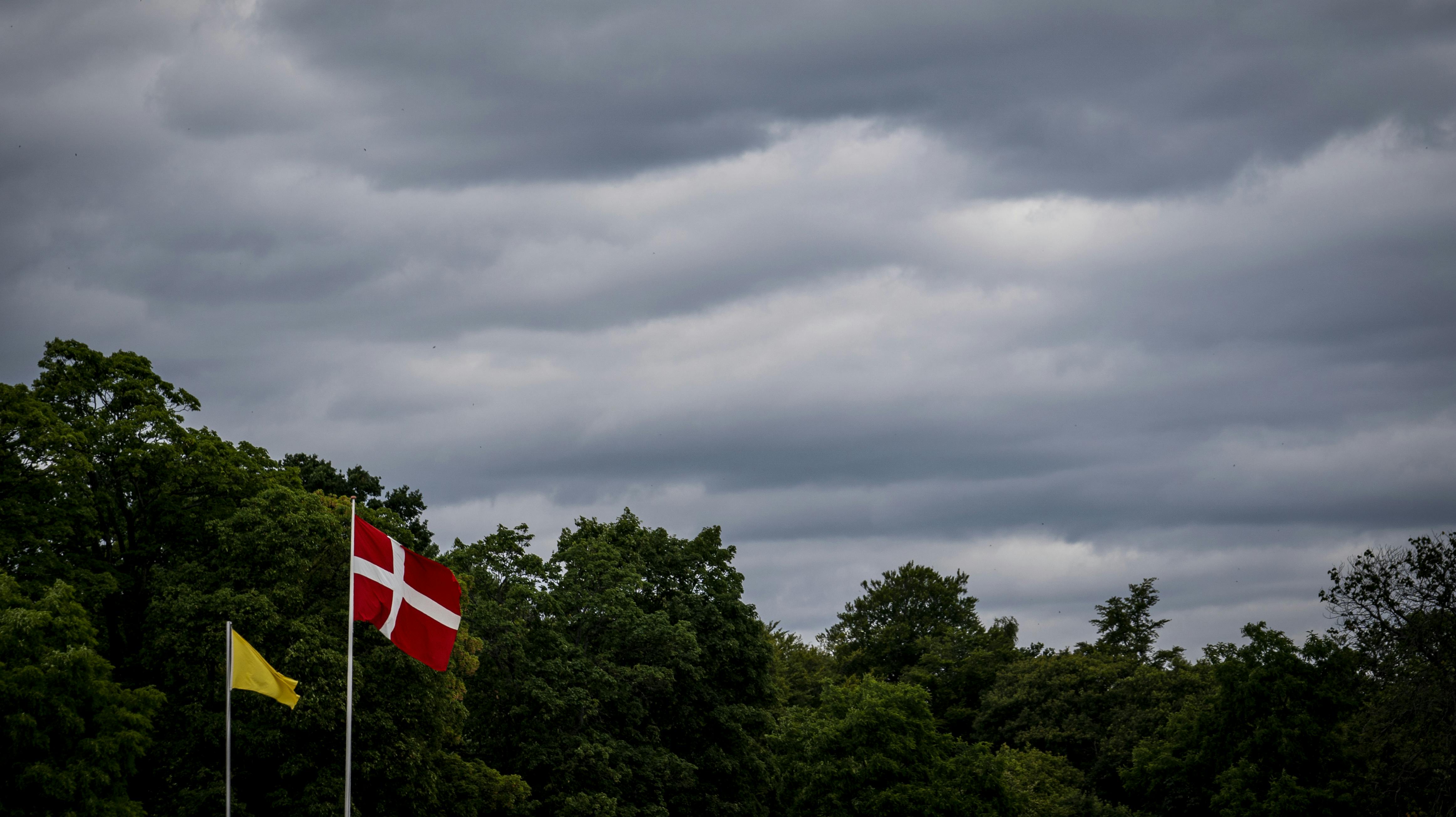 Mod slutningen af weekenden vil skyer lægge en dæmper på det solrige vejr. nbsp;