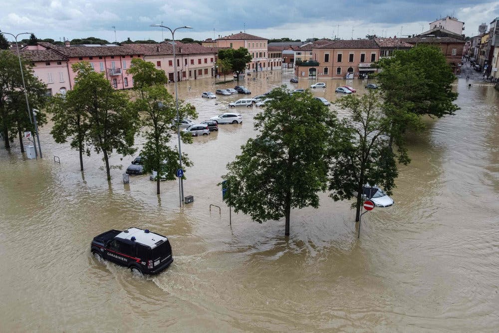 Billede fra den italienske by Lugo nær Ravenna fra torsdag efter massive mængder regn.
