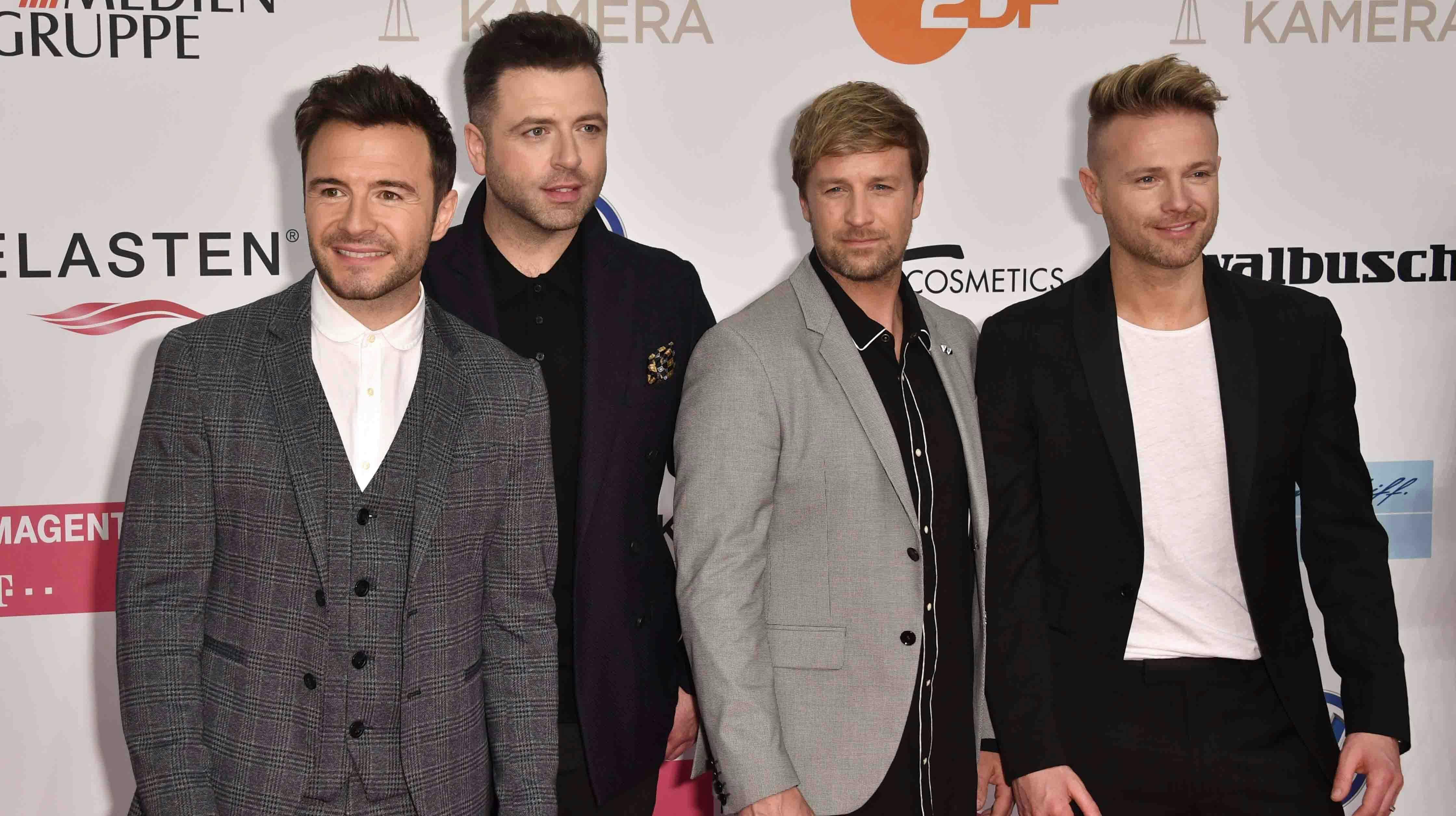 Når det verdenskendte boyband Westlife svinger forbi Jelling i weekenden, bliver det uden Mark Feehily. nbsp;