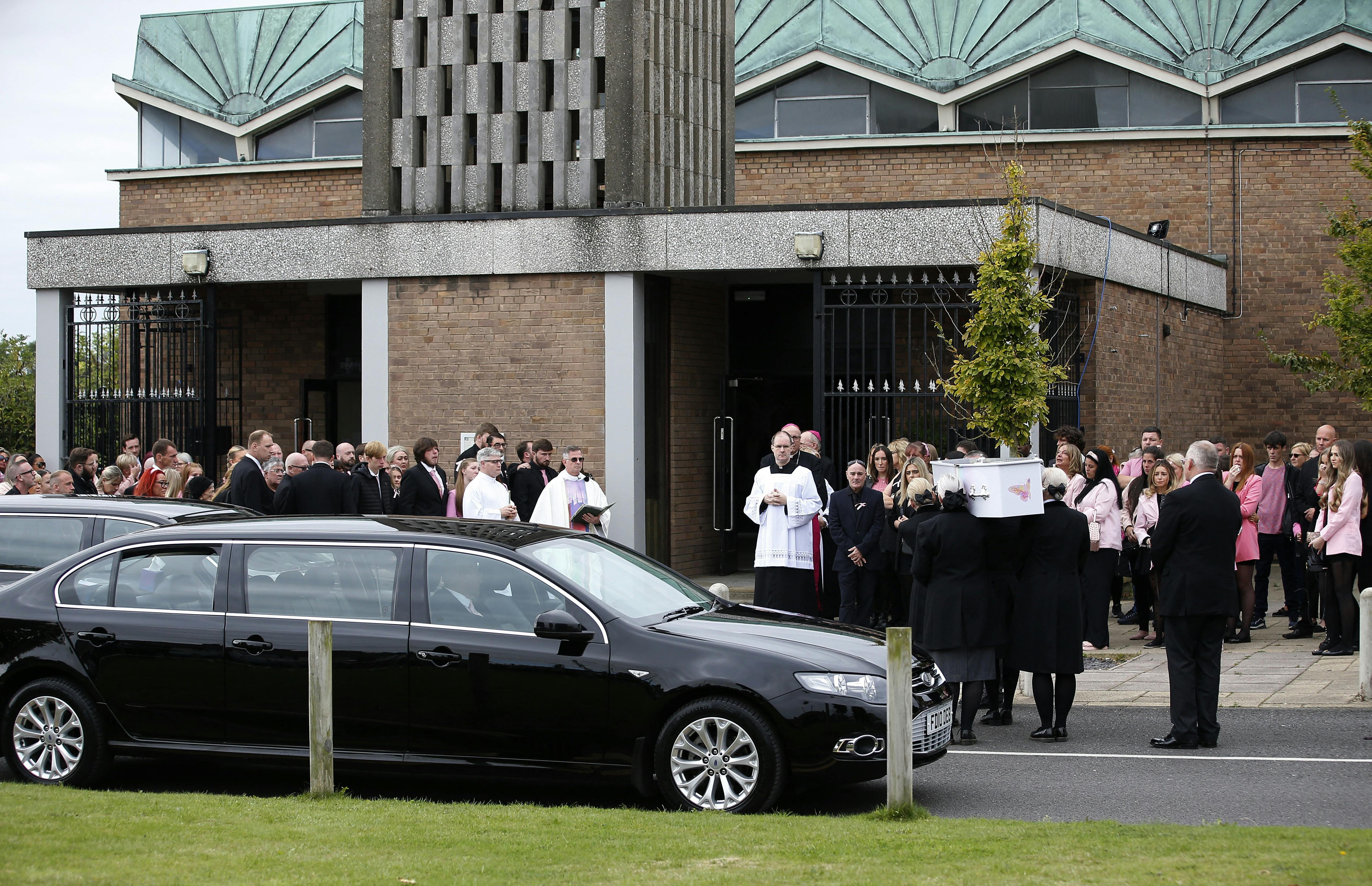 Under en rørende bisættelse blev Olivia 15. september sidste år stedt til hvile fra St&nbsp;Margaret&nbsp;Marys&nbsp;Church i Liverpool.
