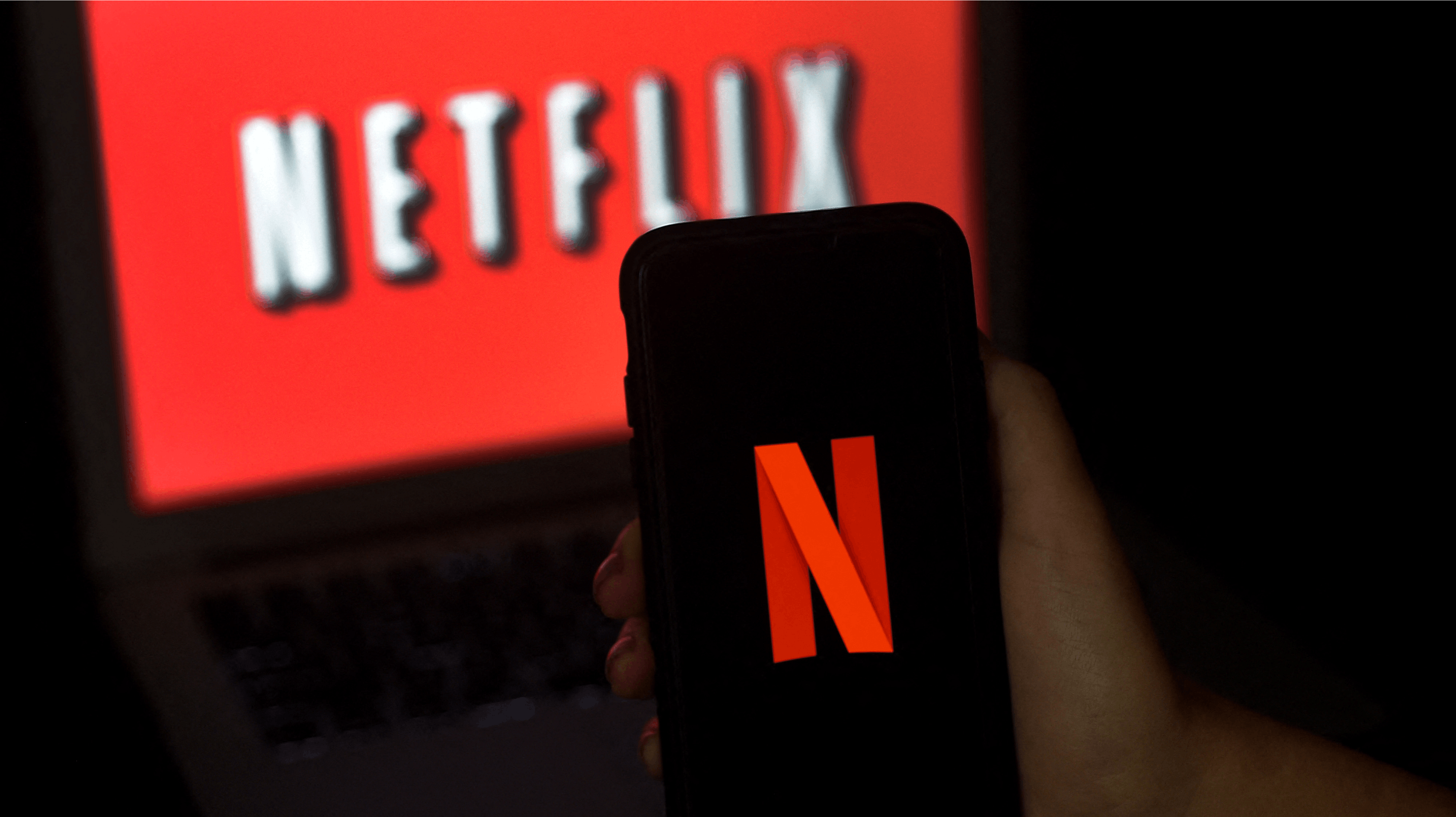 Initiativet kommer, efter at Netflix tidligere har varslet, at det vil sætte ind over for, at den samme bruger bliver delt mellem flere husstande.