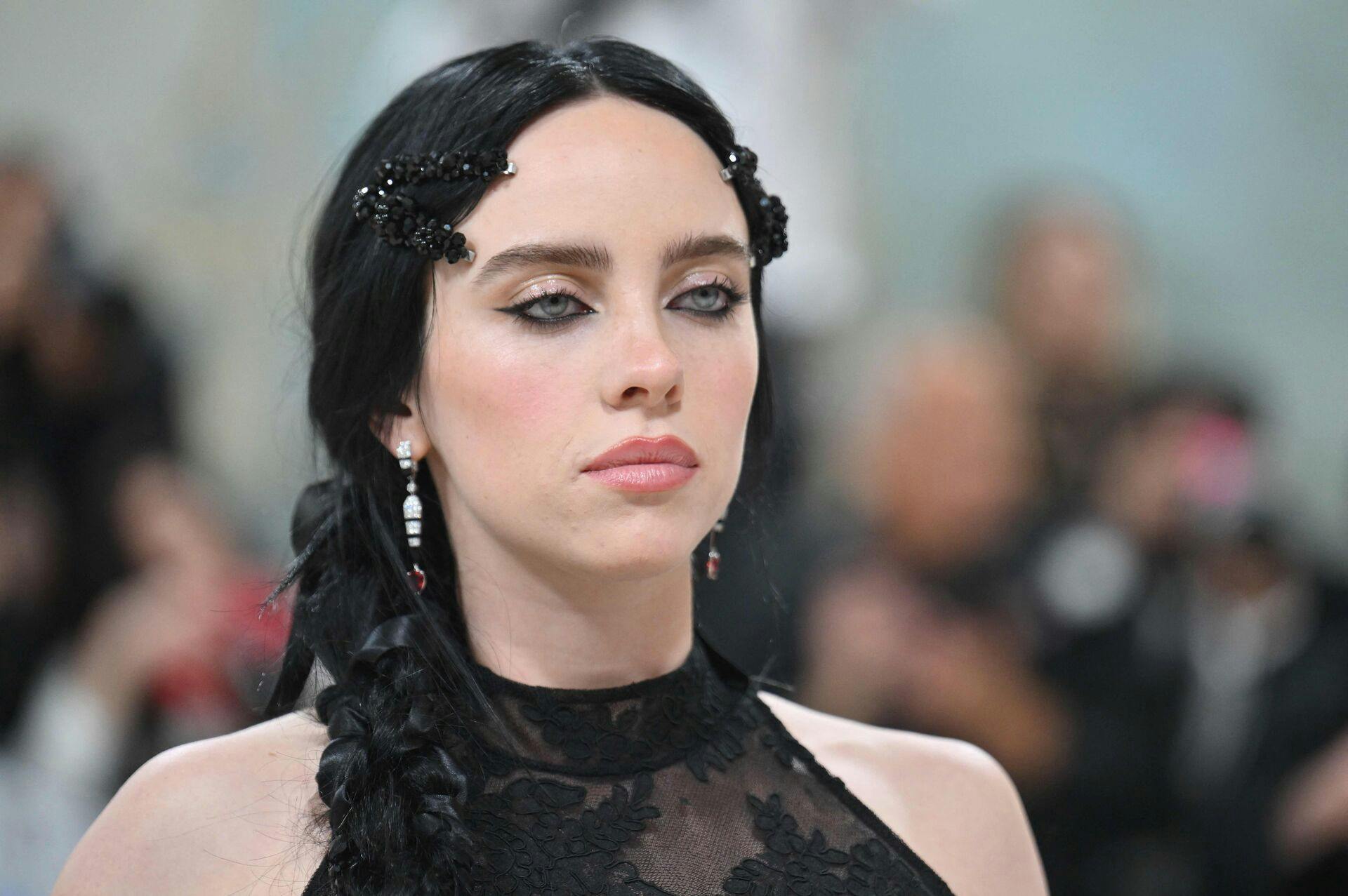 Billie Eilish dukkede solo op til årets Met Gala i New York.
