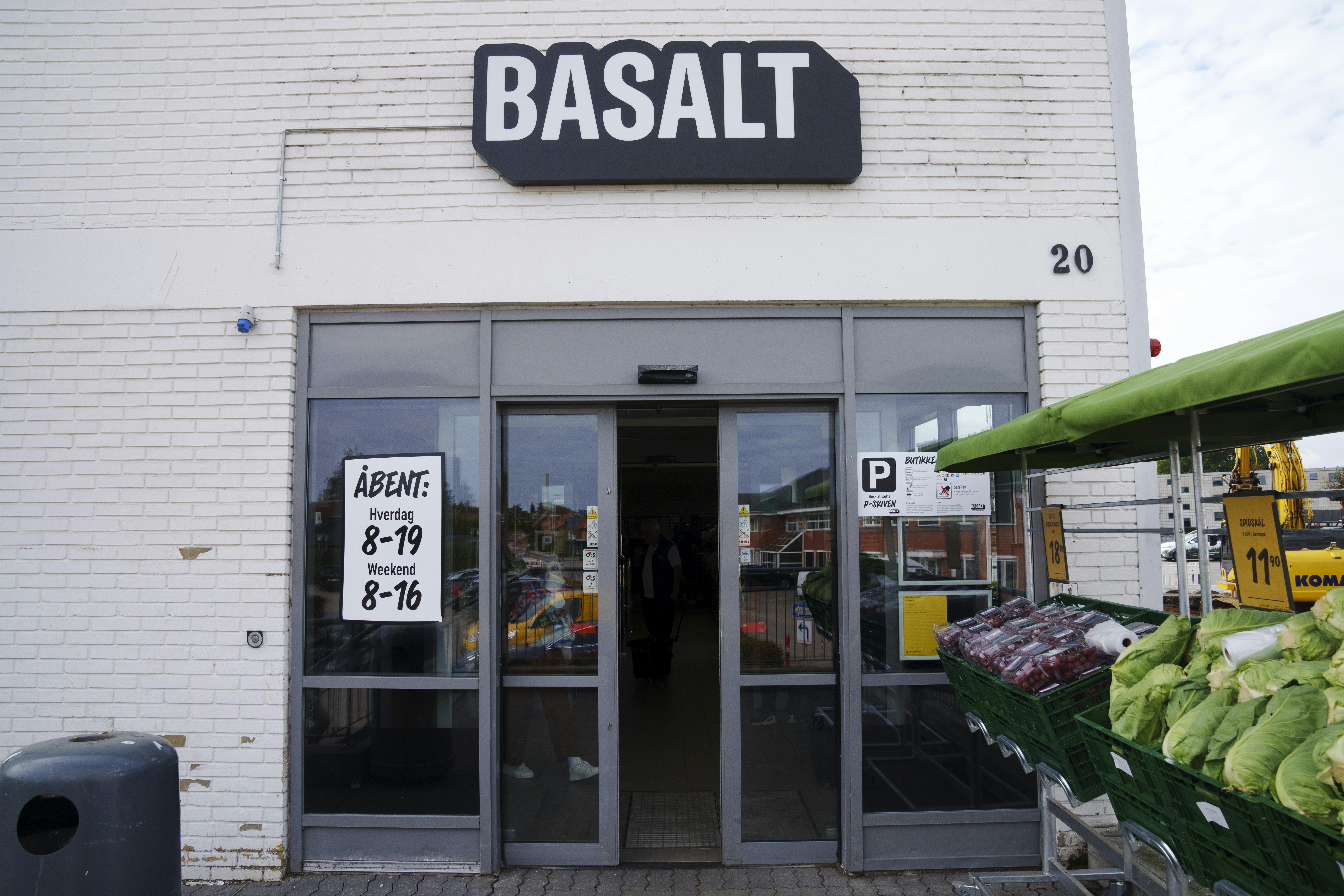 Lavprissupermarkedet Basalt lukker efter syv måneder.