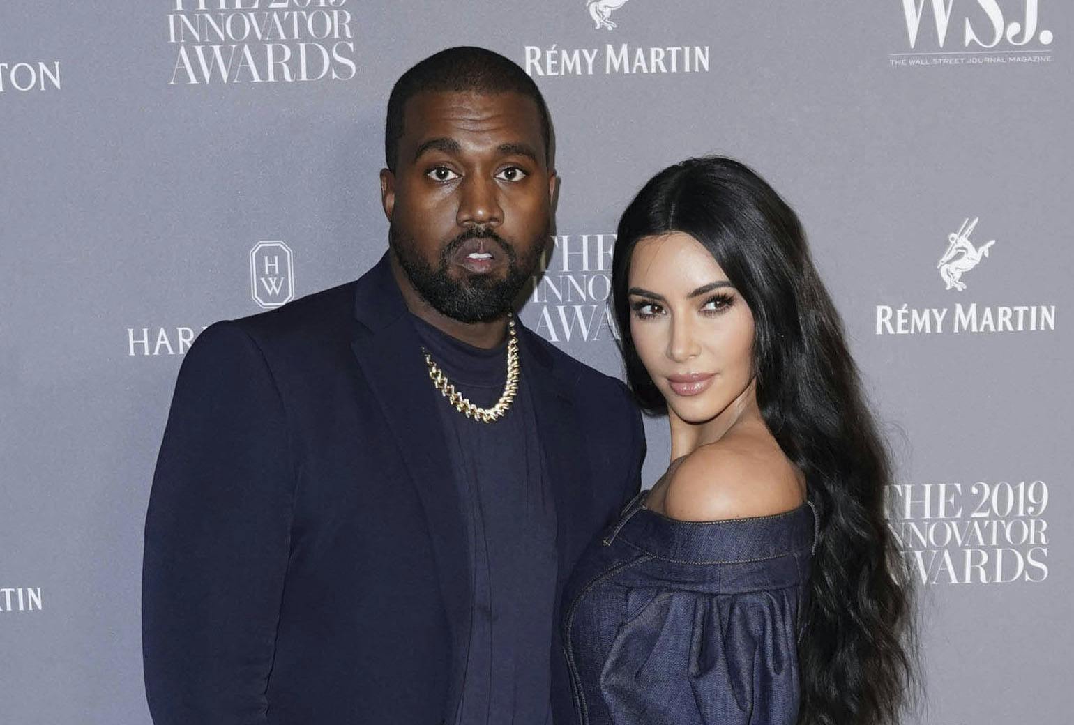 Kim Kardashian søgte i 2021 om skilmisse fra den 45-årige rapper efter otte års ægteskab.