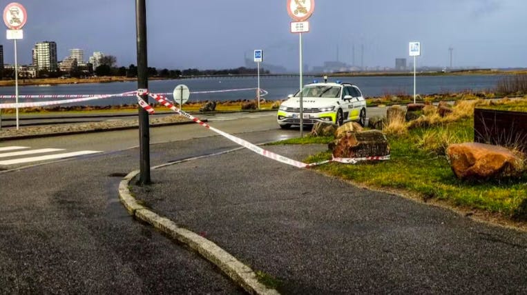 Kvinden blev fundet i en bil, der var kørt i vandet ved Amager Strandpark