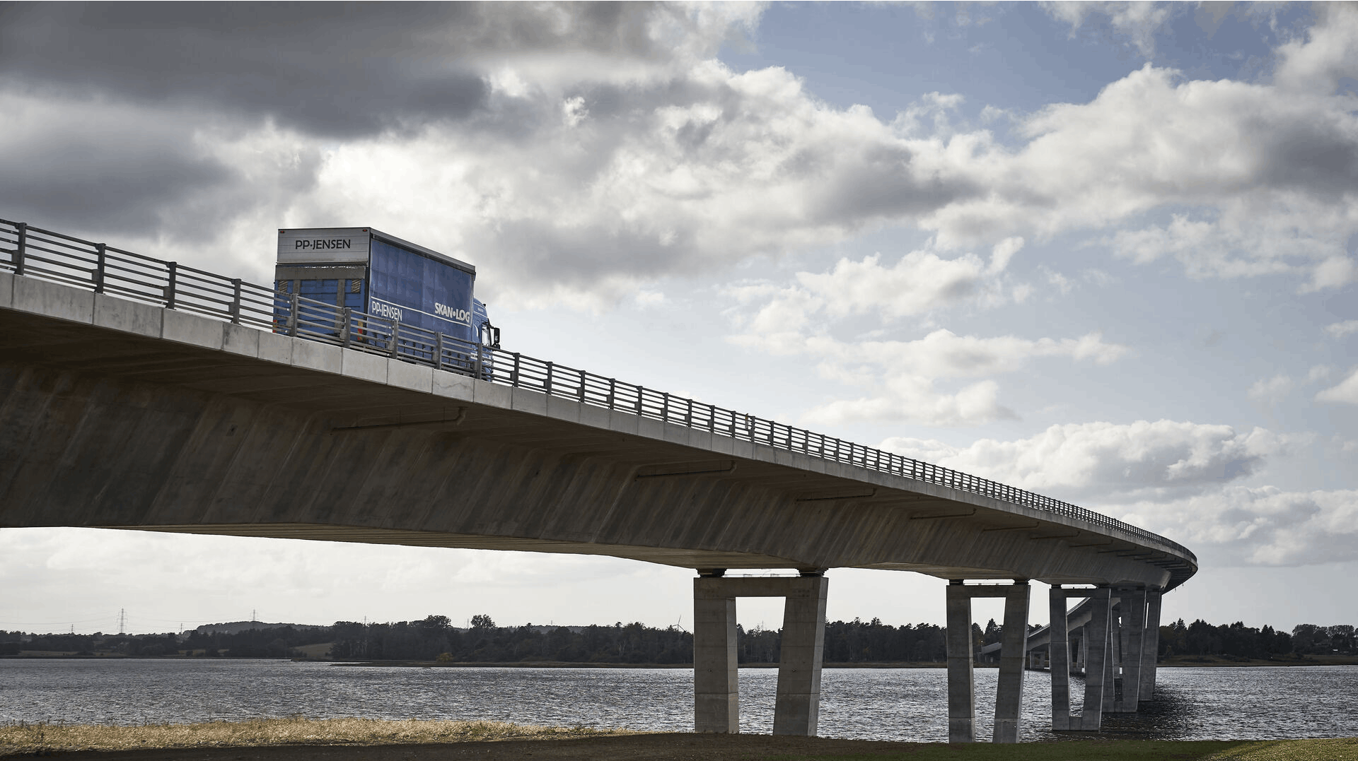 I januar 2022 blev broen gratis at færdes over.